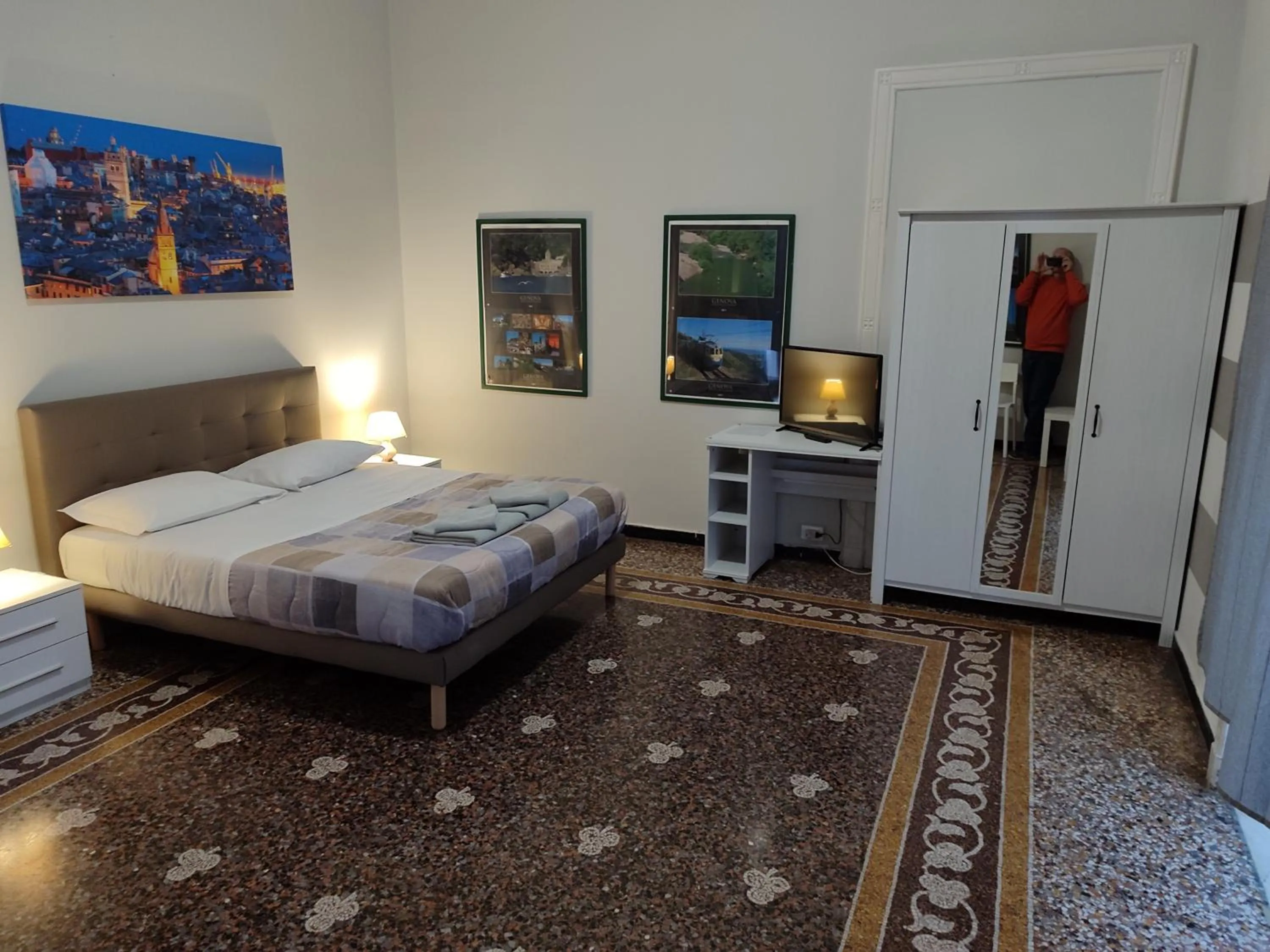 Bedroom, Bed in Albergo Locanda Alambra