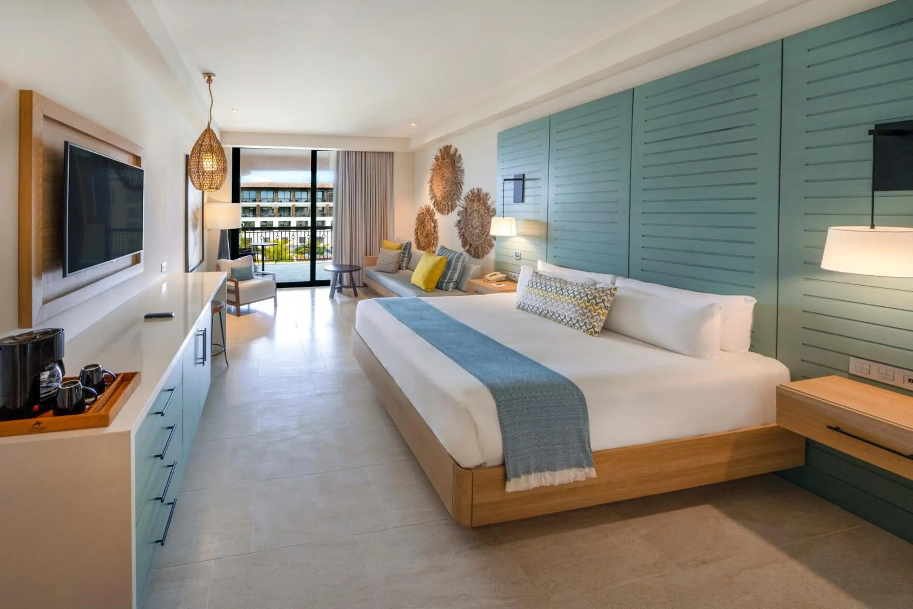 Resort King - single occupancy - Tropical Junior Suite in Lopesan Costa Bávaro Resort, Spa & Casino Resort King - single occupancy - Tropical Junior Suite in Lopesan Costa Bávaro Resort, Spa & Casino