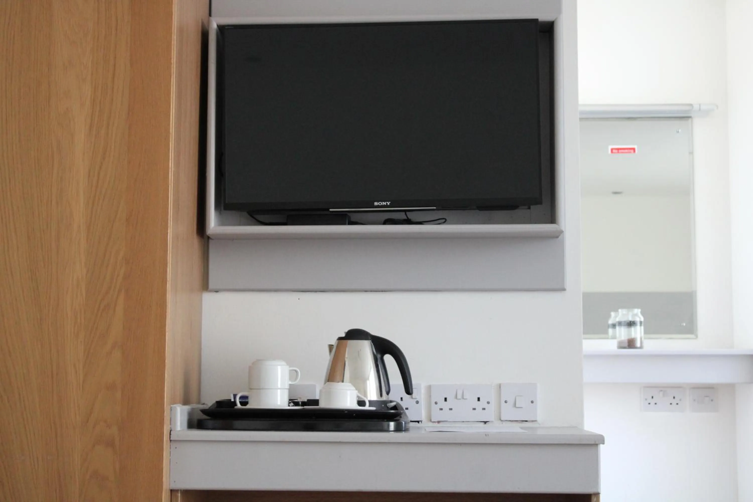 TV and multimedia in Skye Oceans Hotel