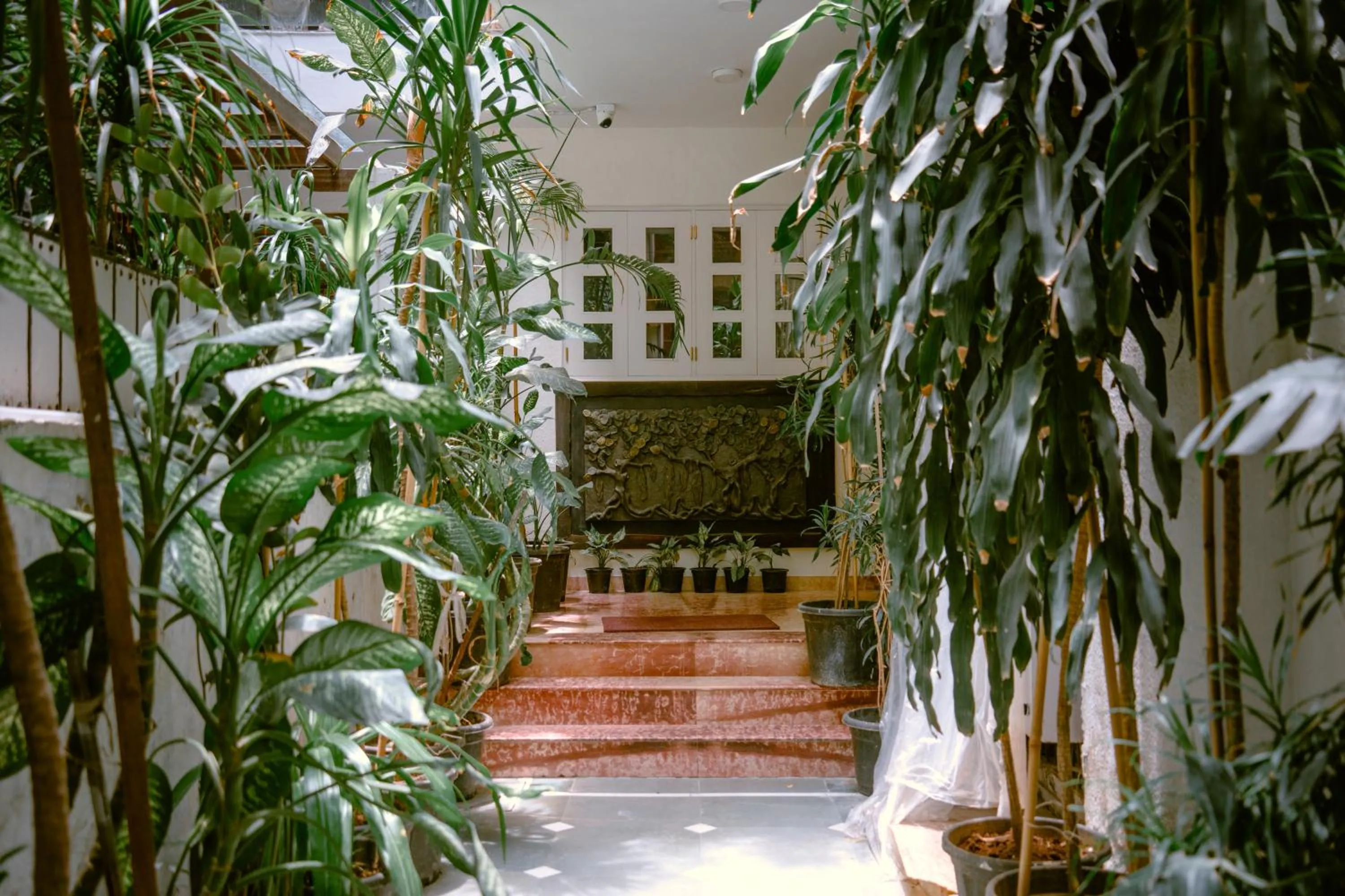 Facade/entrance in Colonel’s Retreat