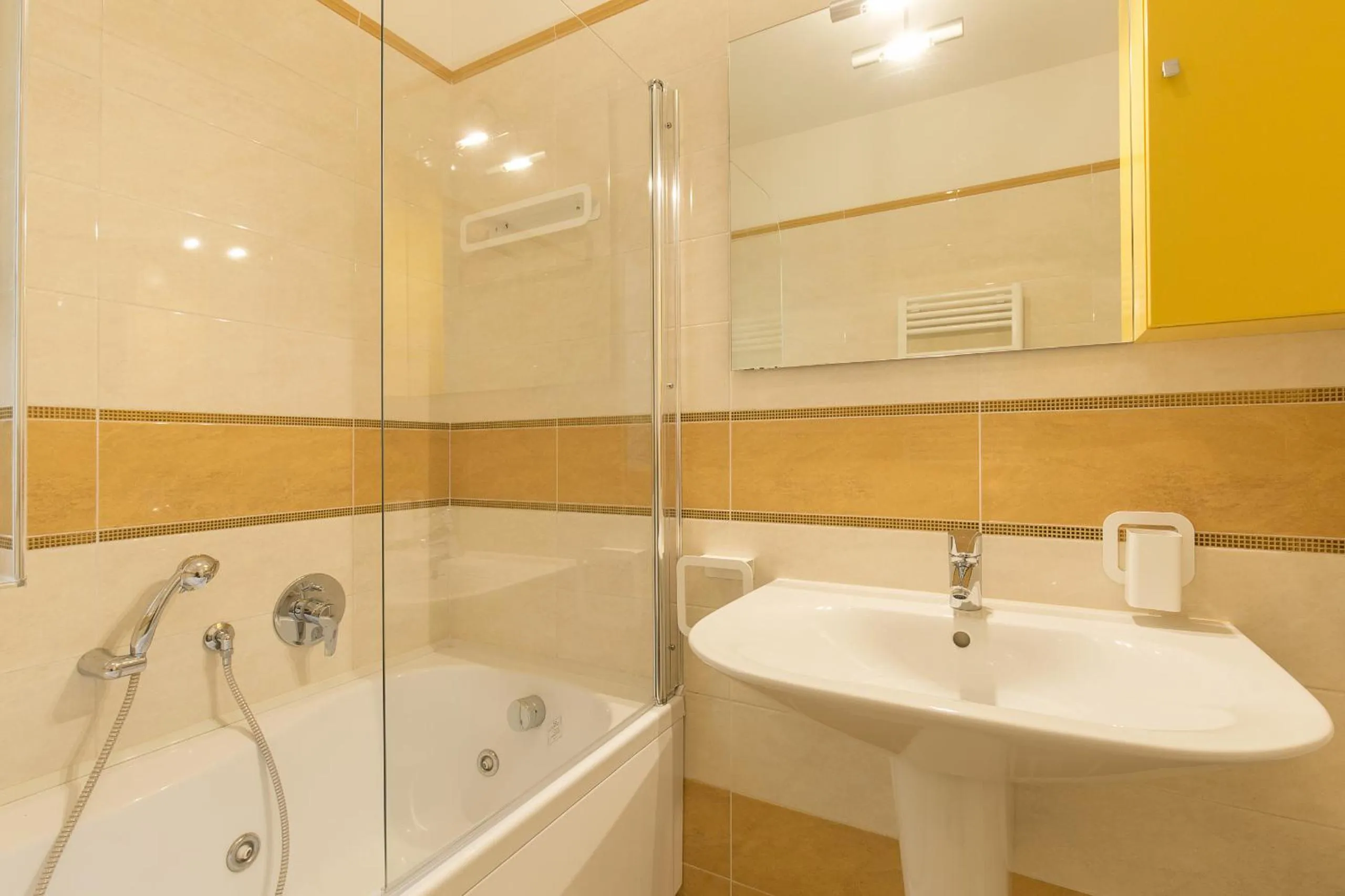 Bathroom in Prestige Apartments by Quokka 360 - spacious flats with terraces