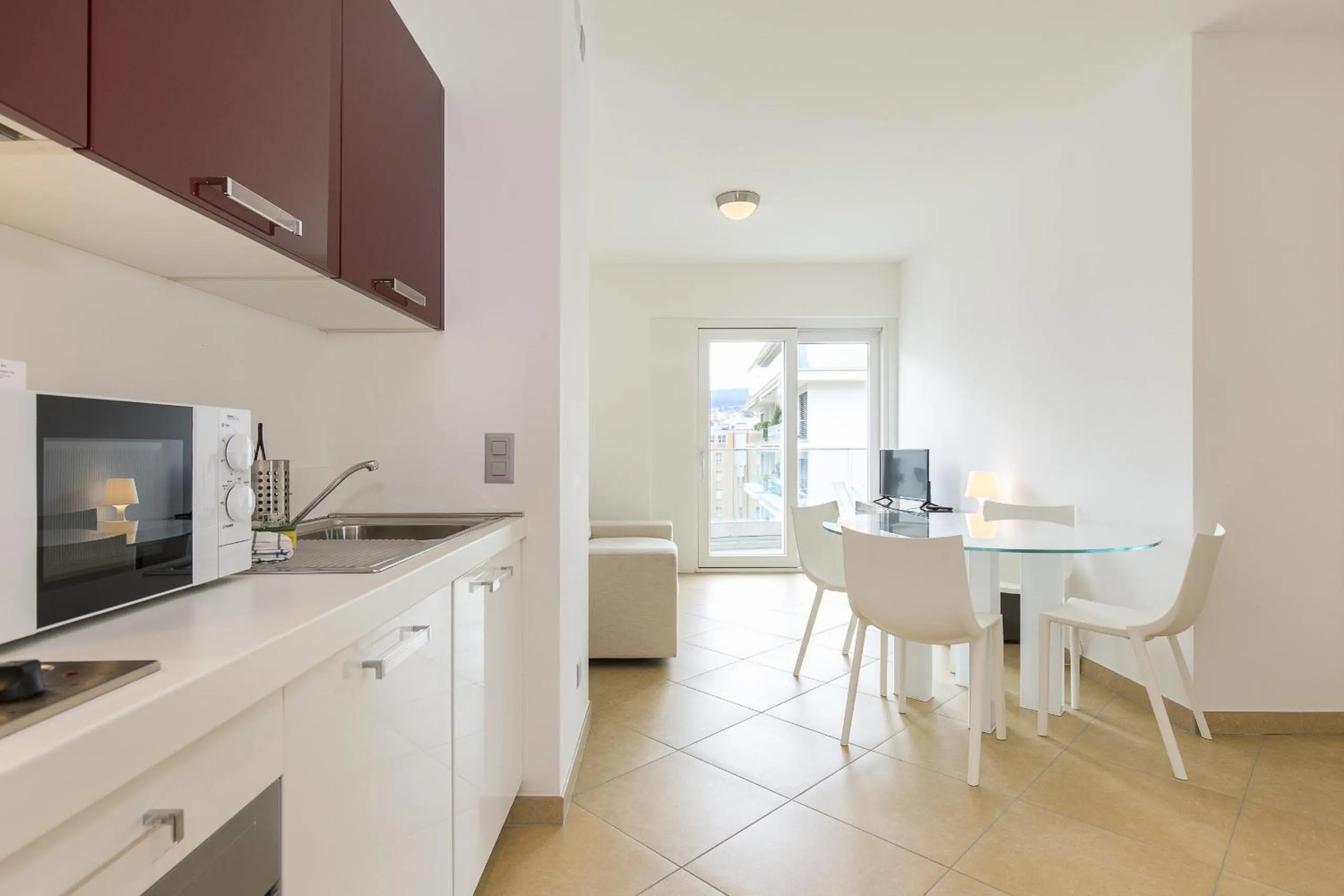 Kitchen or kitchenette in Prestige Apartments by Quokka 360 - spacious flats with terraces