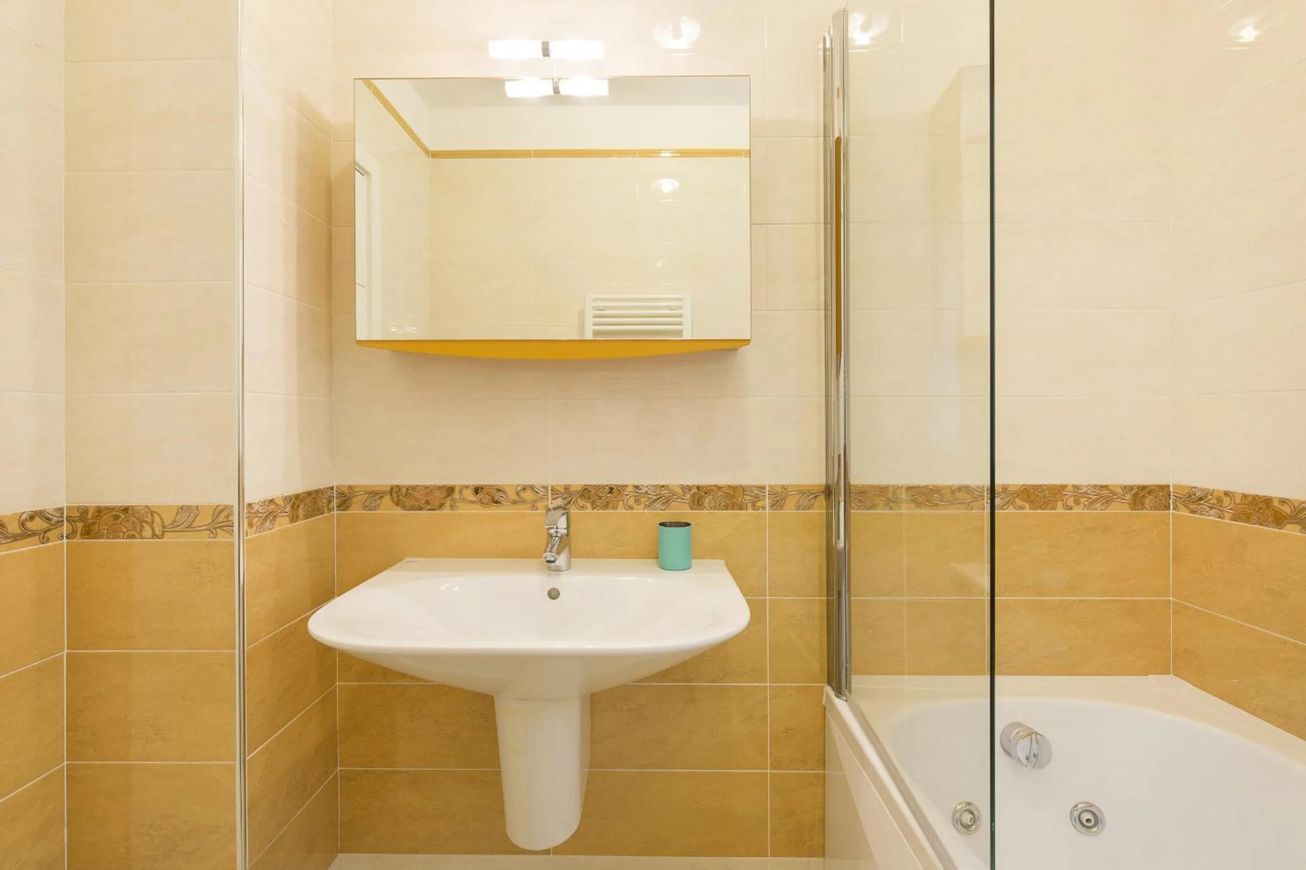 Bathroom in Prestige Apartments by Quokka 360 - spacious flats with terraces