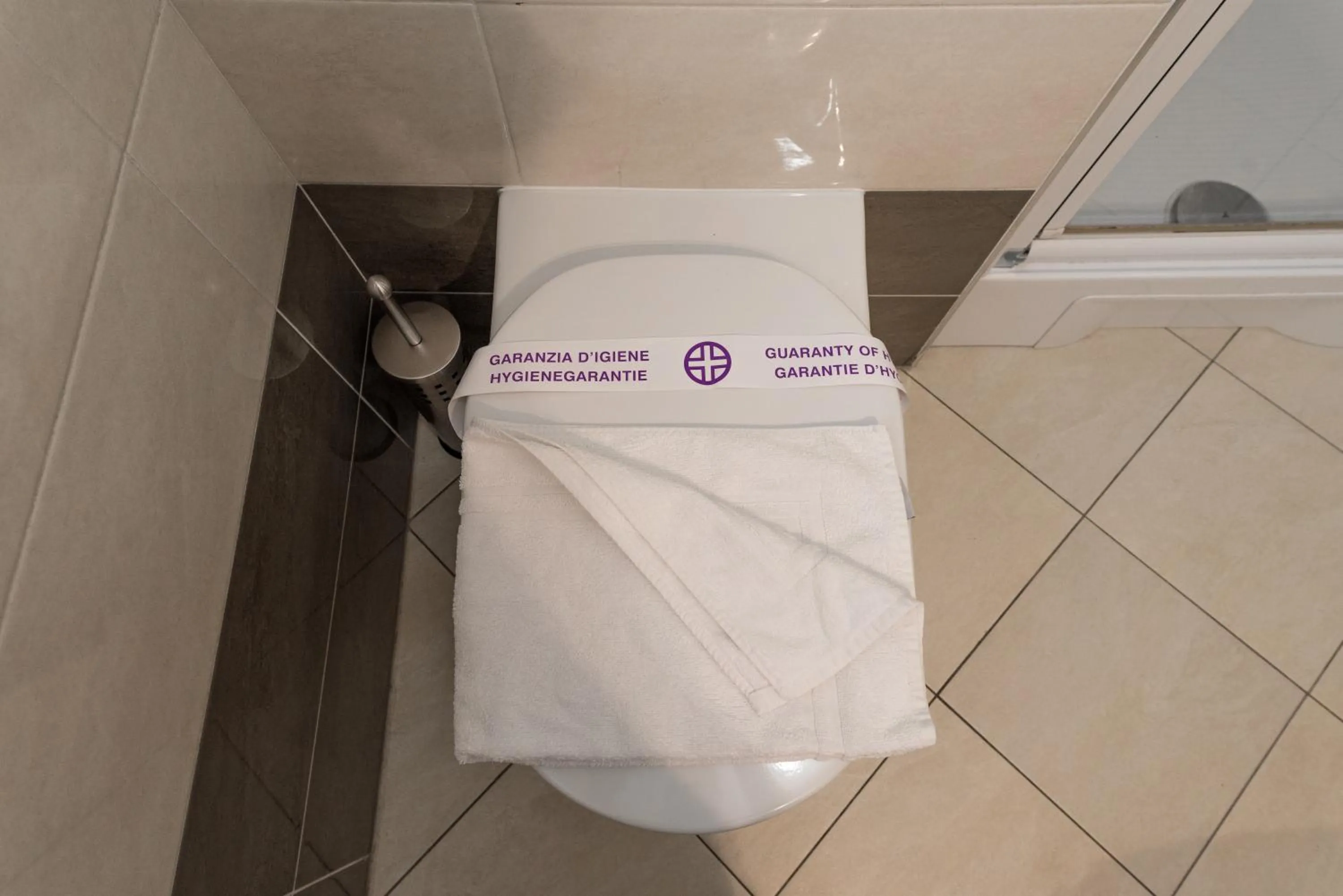 Toilet in Prestige Apartments by Quokka 360 - spacious flats with terraces