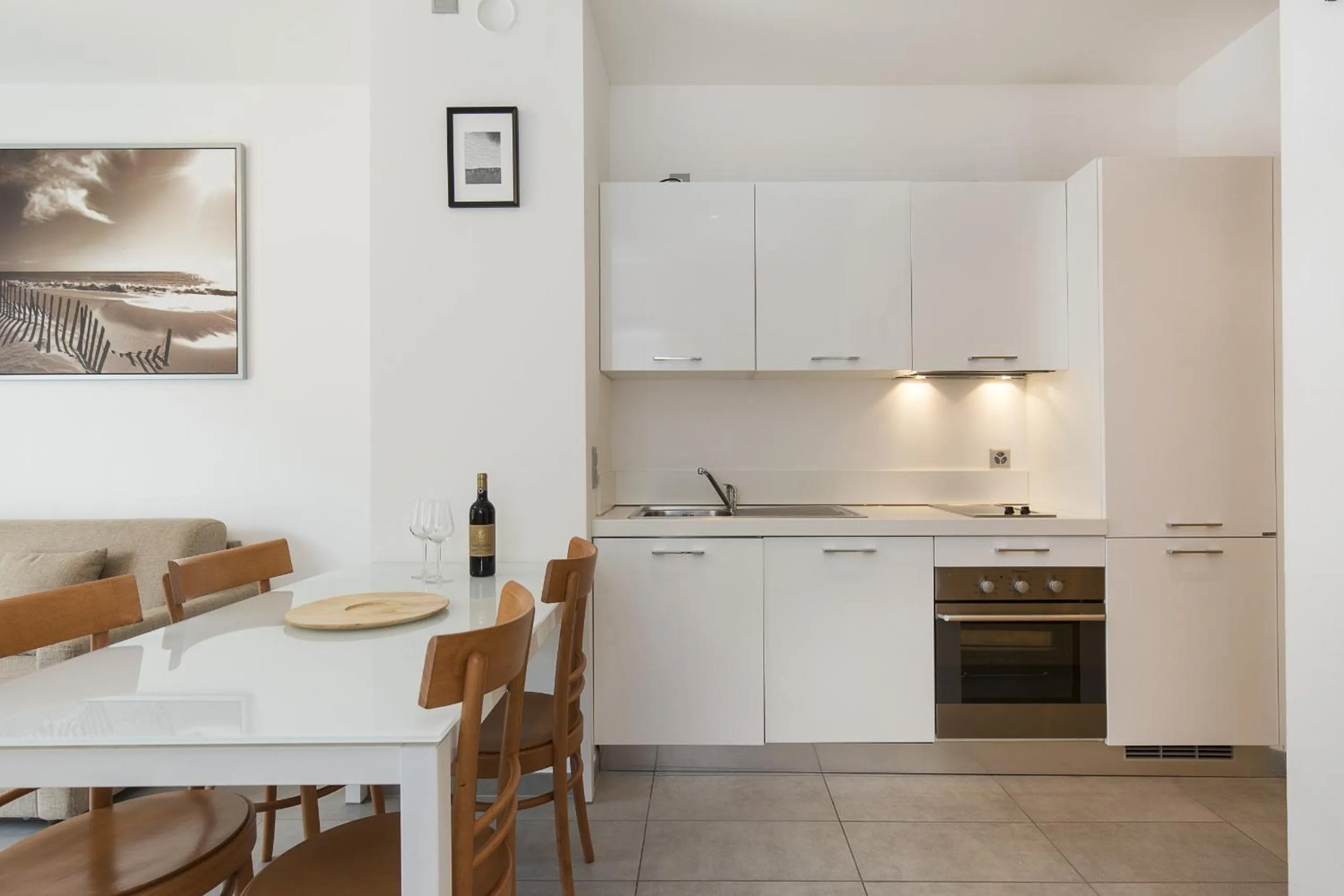 Kitchen or kitchenette in Prestige Apartments by Quokka 360 - spacious flats with terraces
