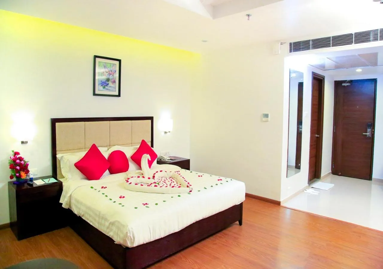 Bedroom, Bed in Triguna Clarks Inn Kurnool