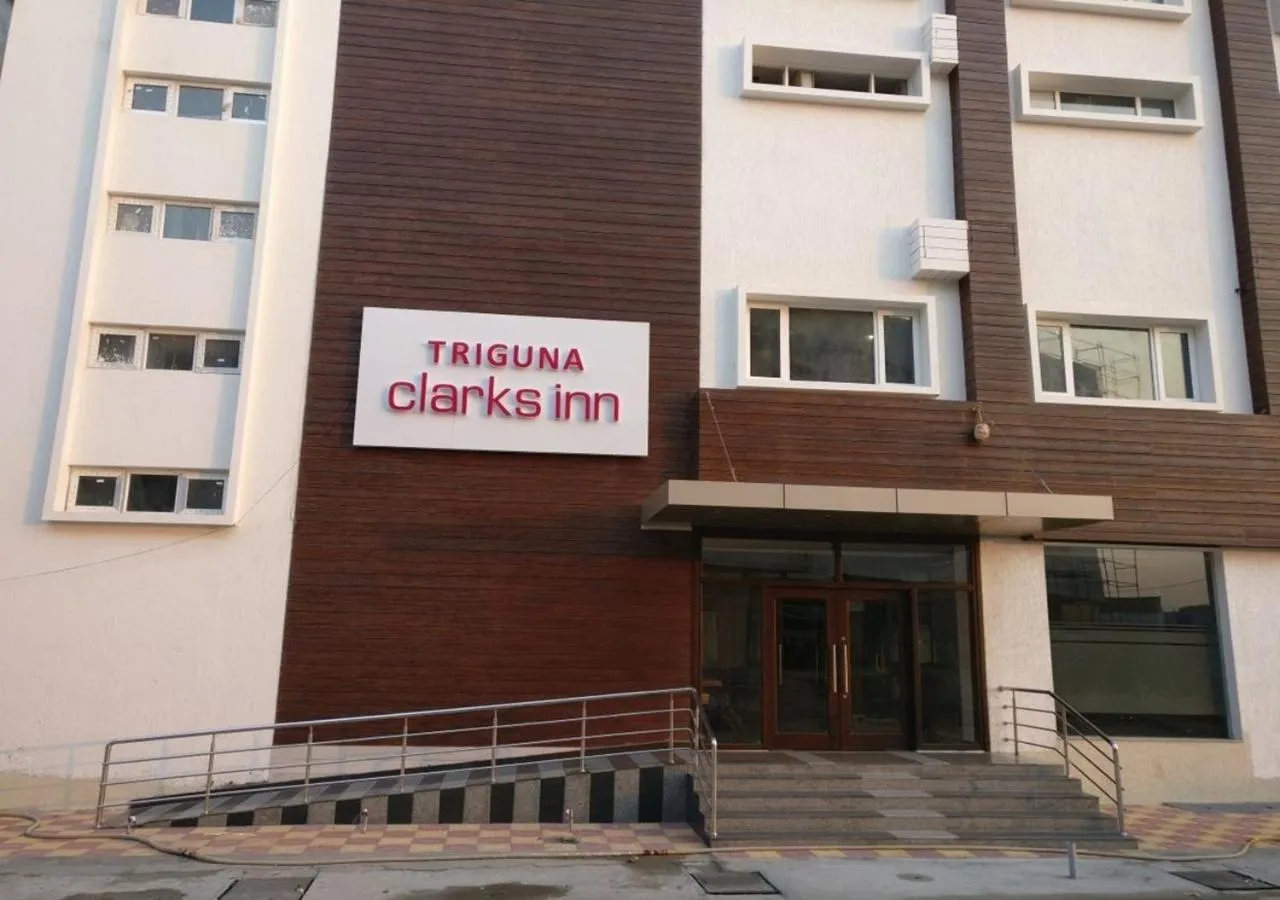 Facade/entrance in Triguna Clarks Inn Kurnool