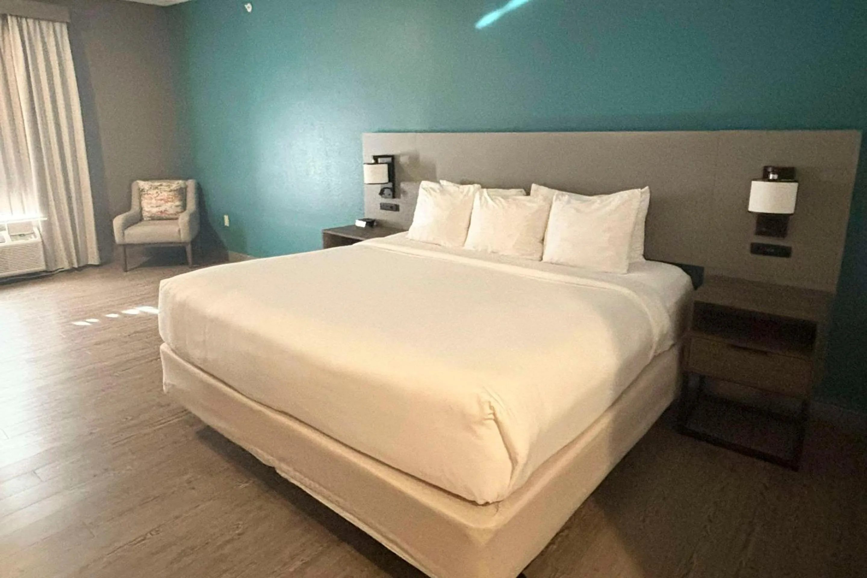 Bedroom, Bed in Comfort Inn & Suites Burnet