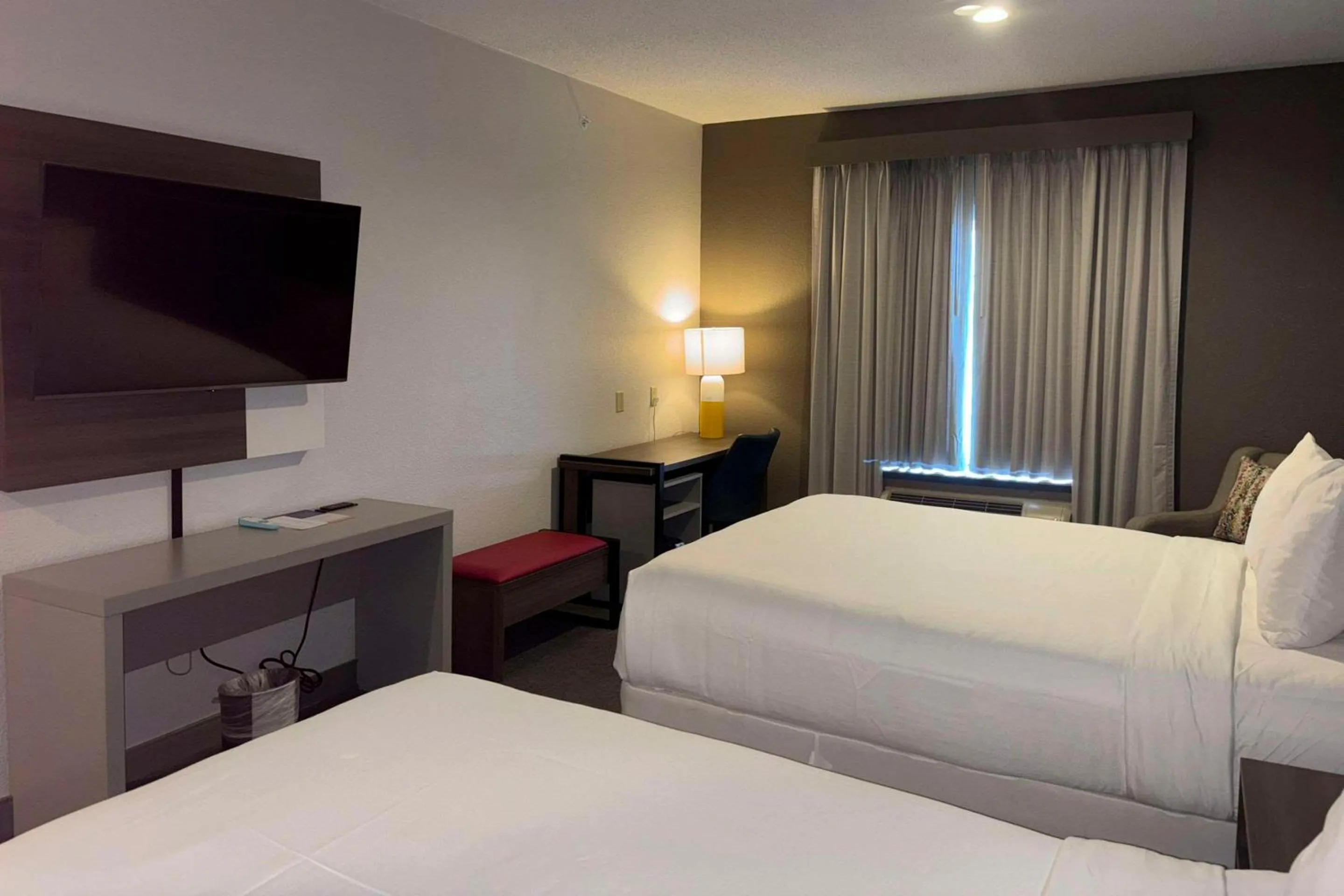 Bedroom, Bed in Comfort Inn & Suites Burnet