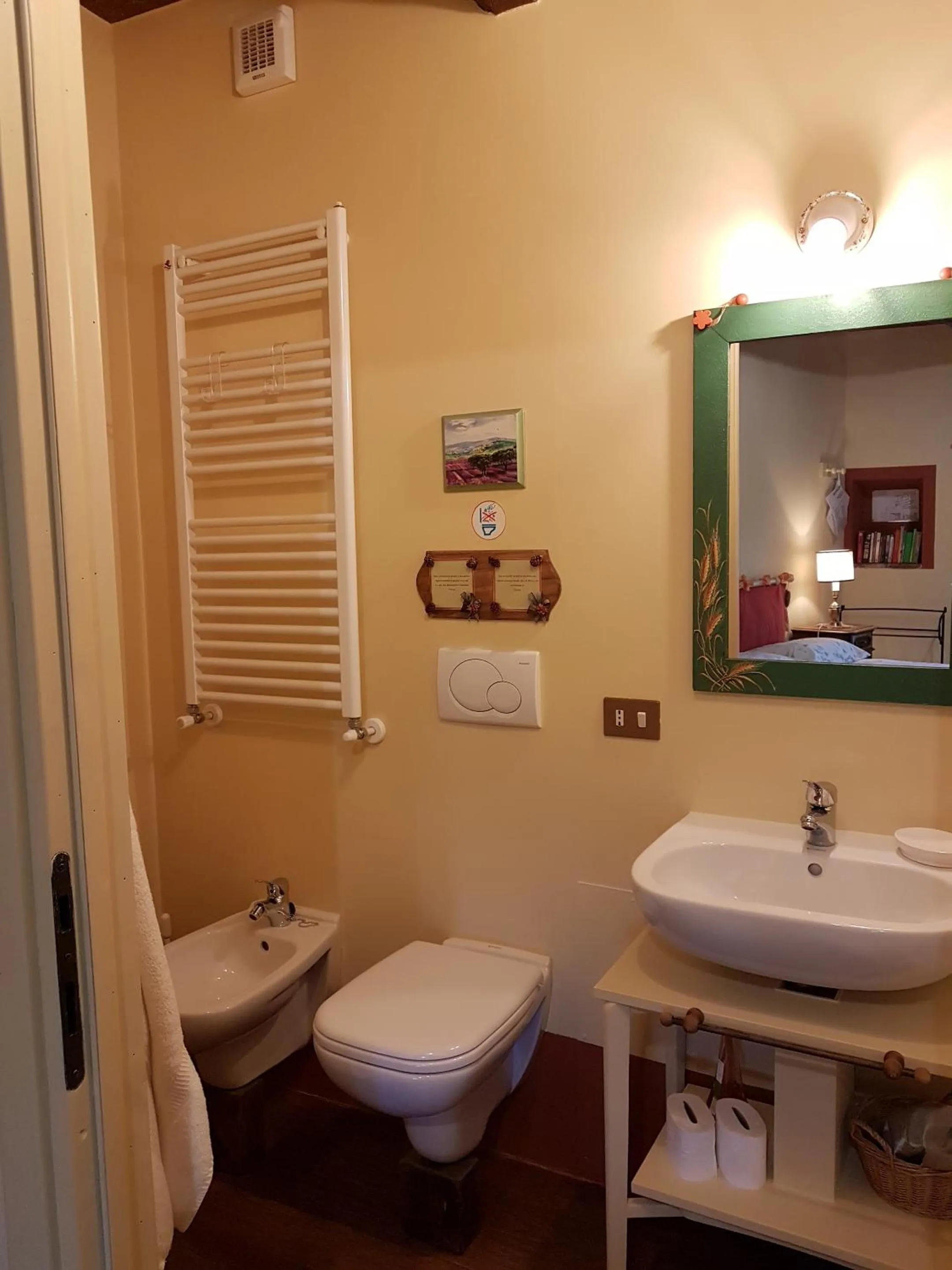 Bathroom in B&B La Cascina di Monia e Mario