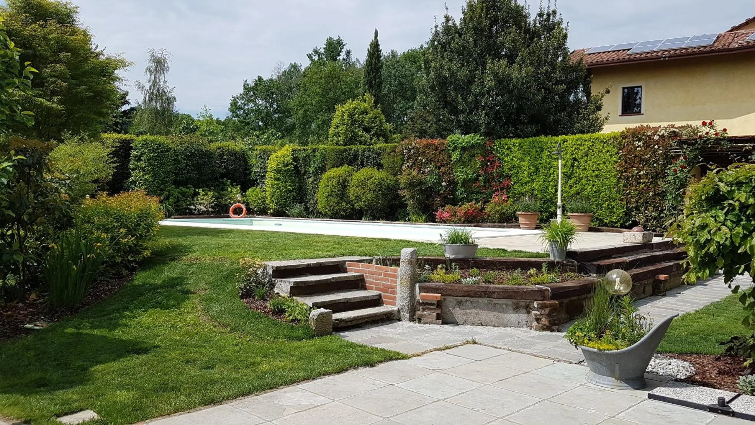 Garden view in B&B La Cascina di Monia e Mario