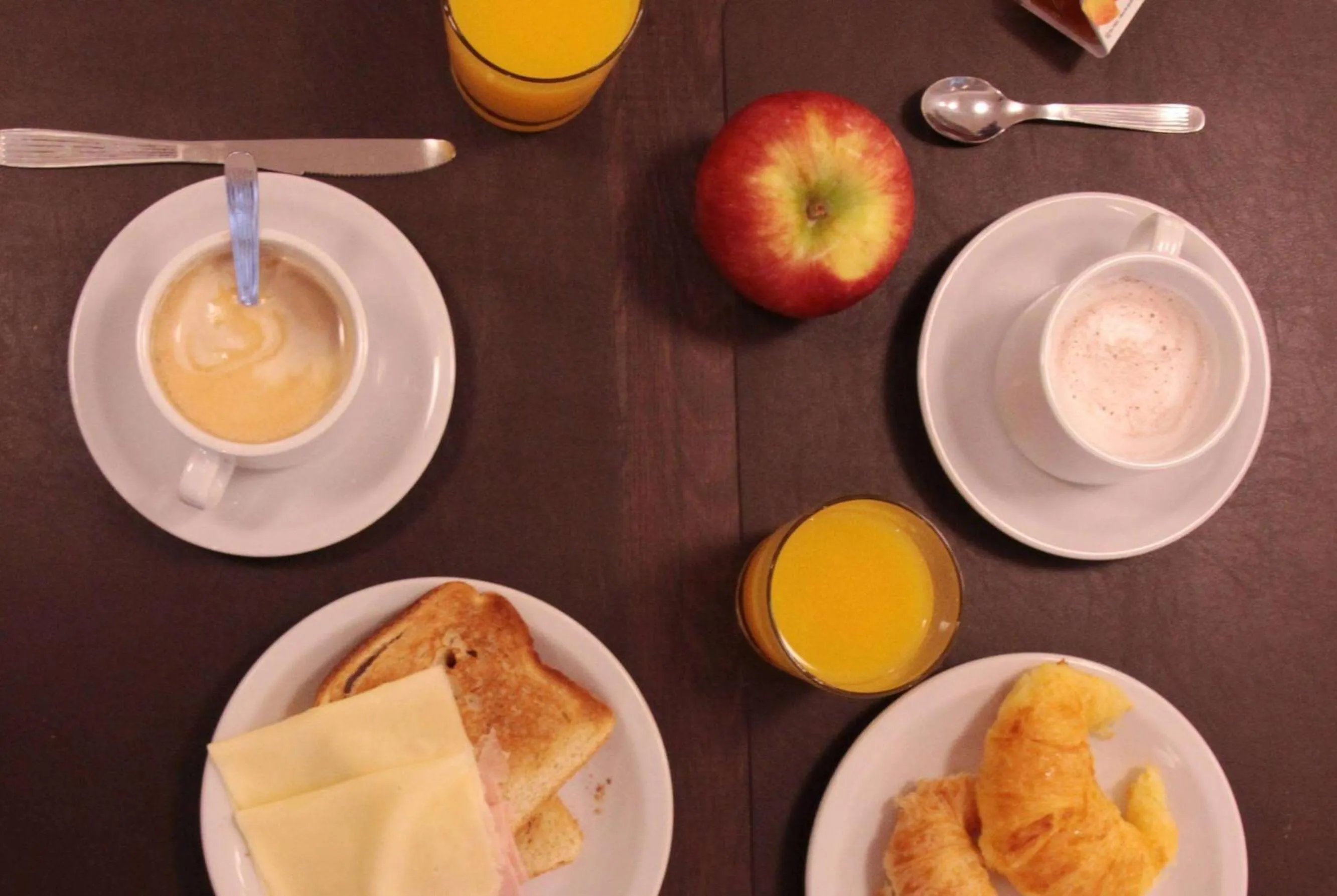Breakfast in Days Inn & Suites by Wyndham La Plata