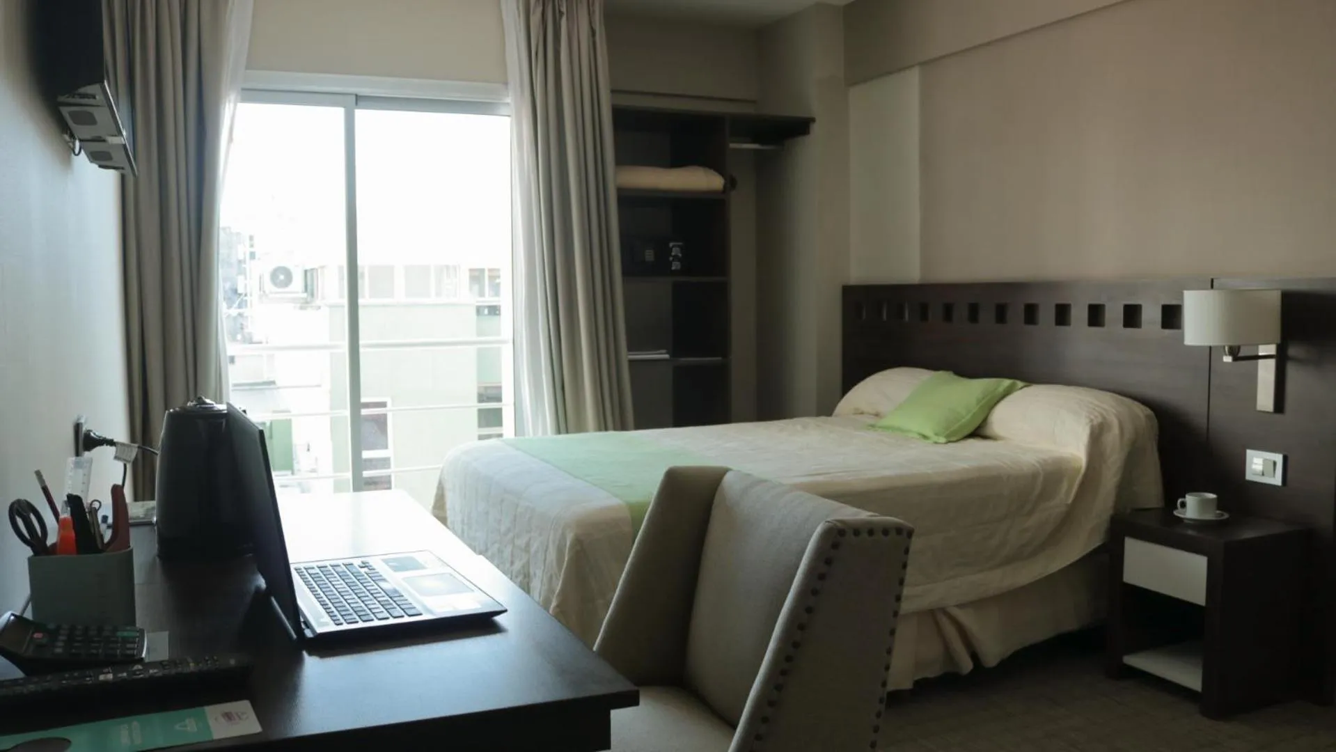 Bed in Days Inn & Suites by Wyndham La Plata