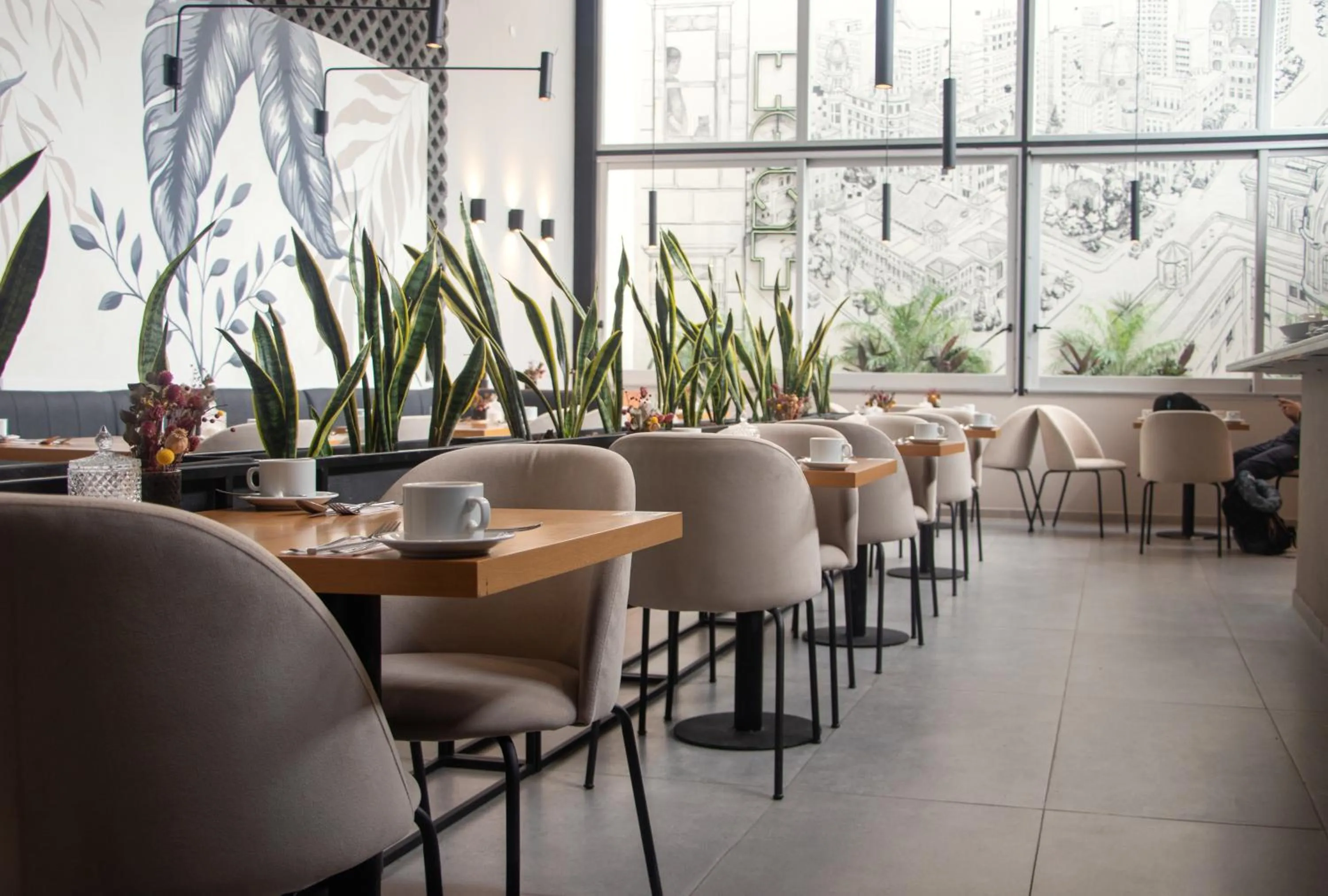 Restaurant/places to eat in Days Inn & Suites by Wyndham La Plata