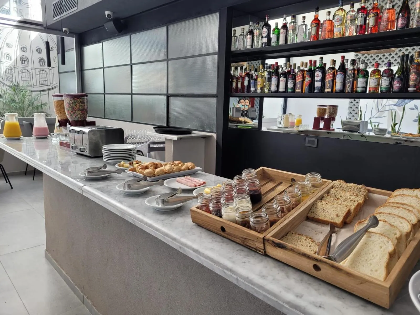 Restaurant/places to eat in Days Inn & Suites by Wyndham La Plata