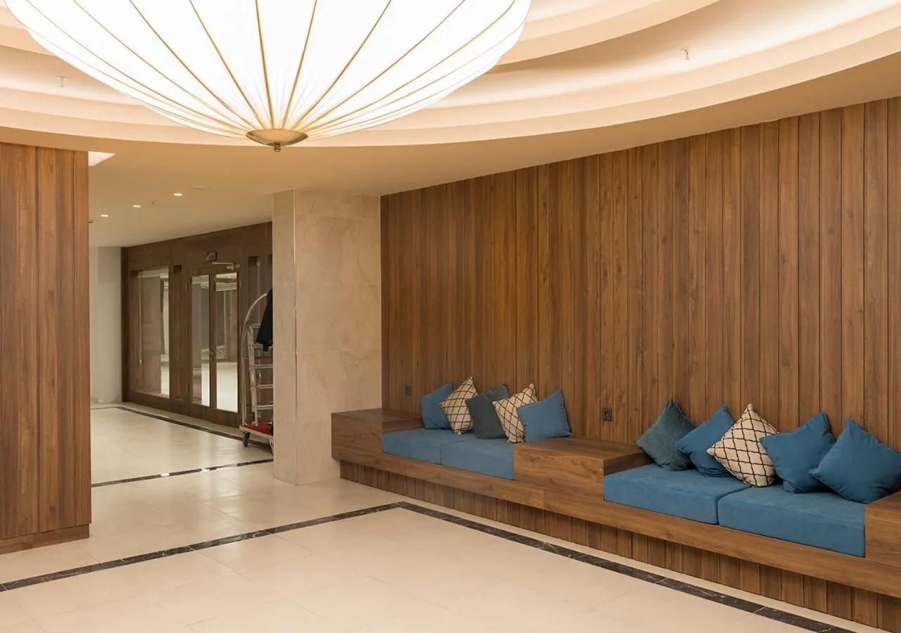 Lobby or reception in Ramada Plaza by Wyndham Rize
