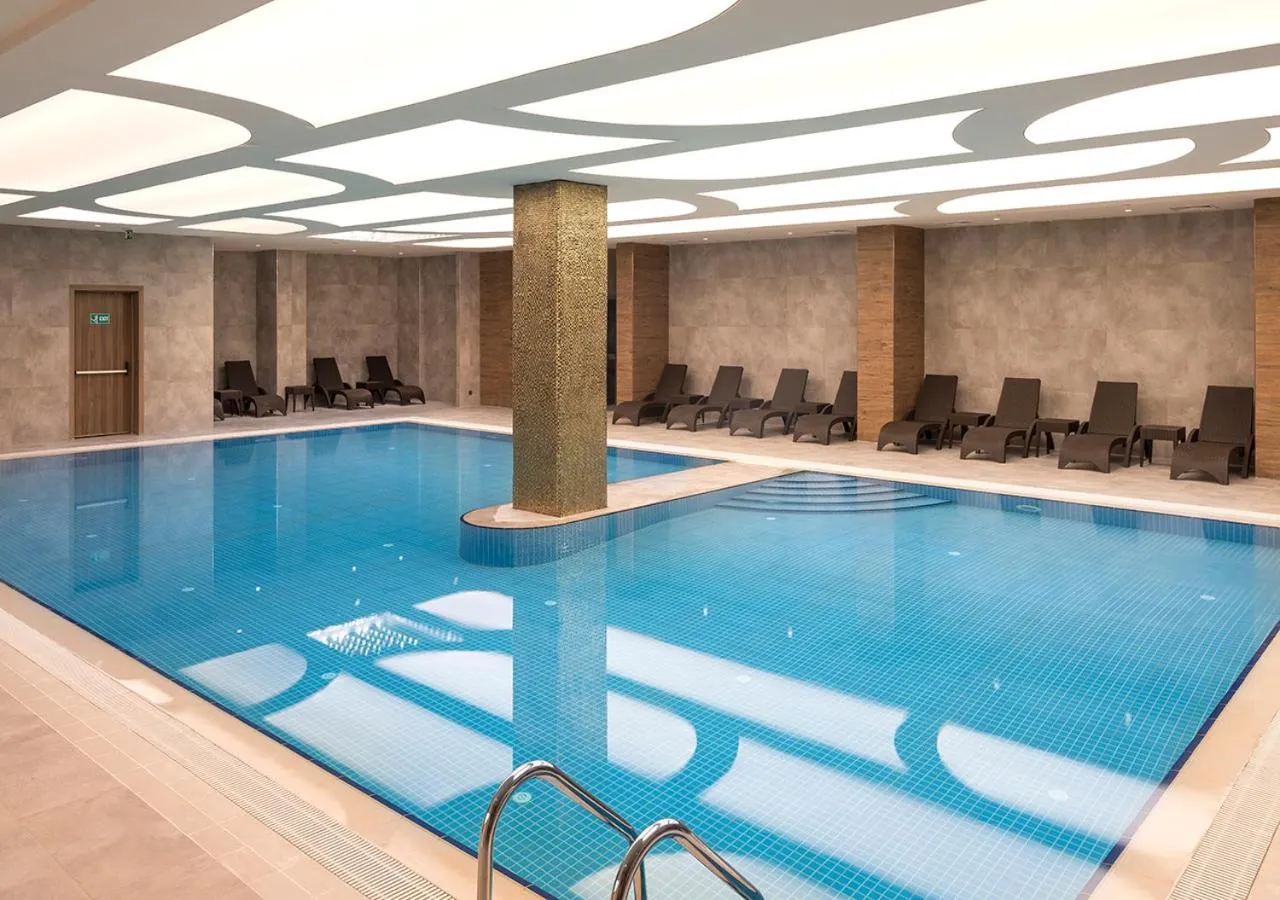 Swimming pool in Ramada Plaza by Wyndham Rize