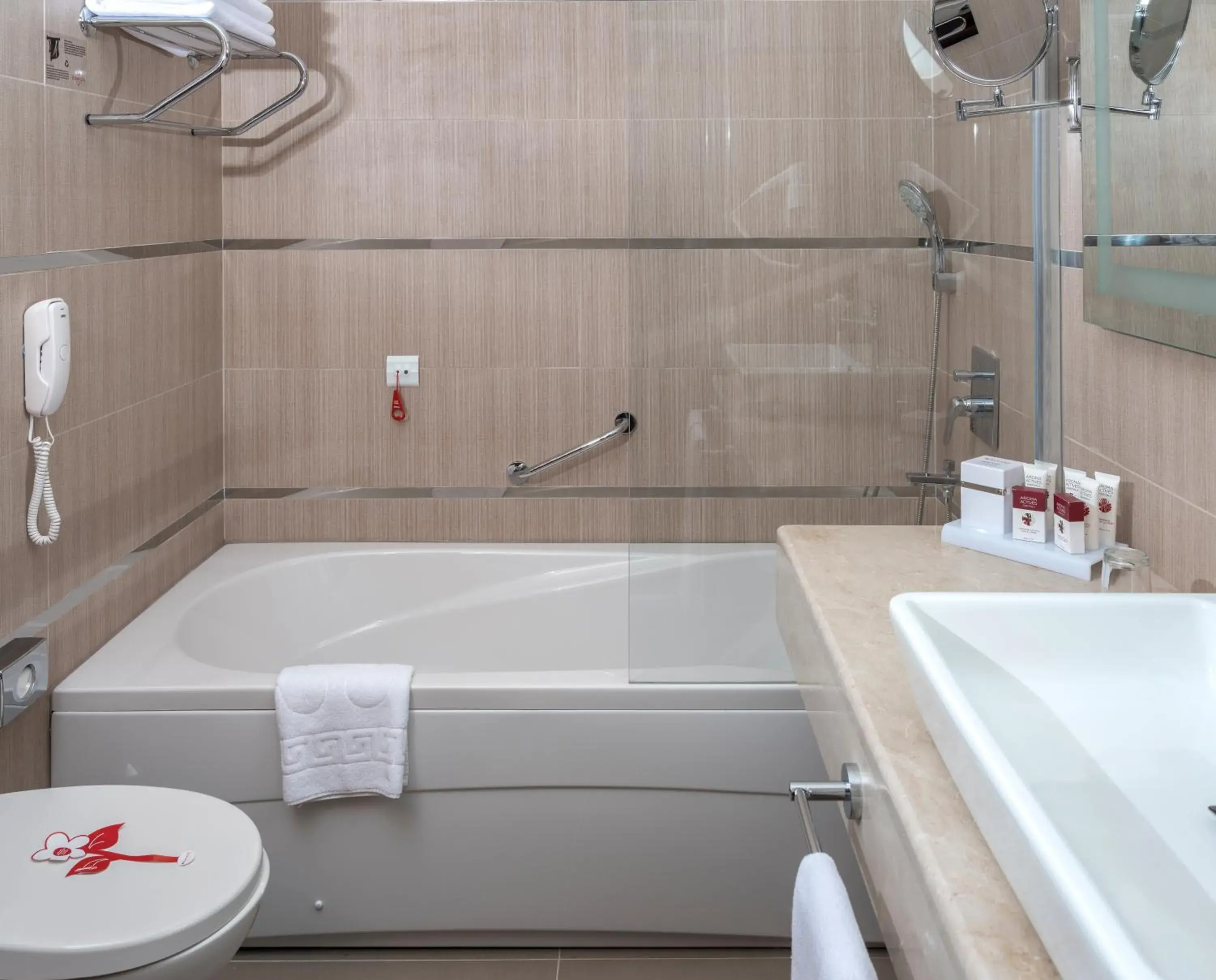 Deluxe Room with One King Bed and One Sofa Bed - Sea View in Ramada Plaza by Wyndham Rize Deluxe Room with One King Bed and One Sofa Bed - Sea View in Ramada Plaza by Wyndham Rize