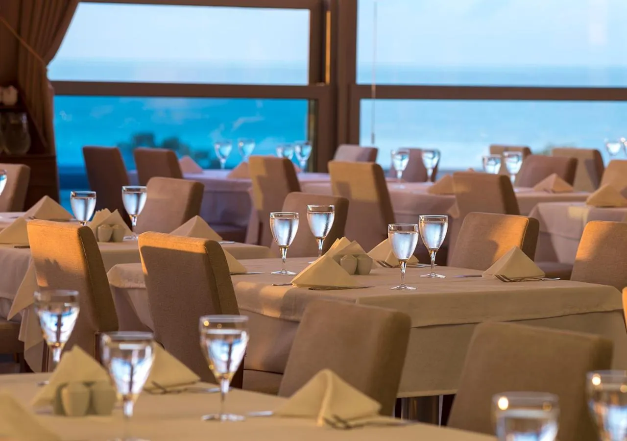 Restaurant/places to eat in Ramada Plaza by Wyndham Rize