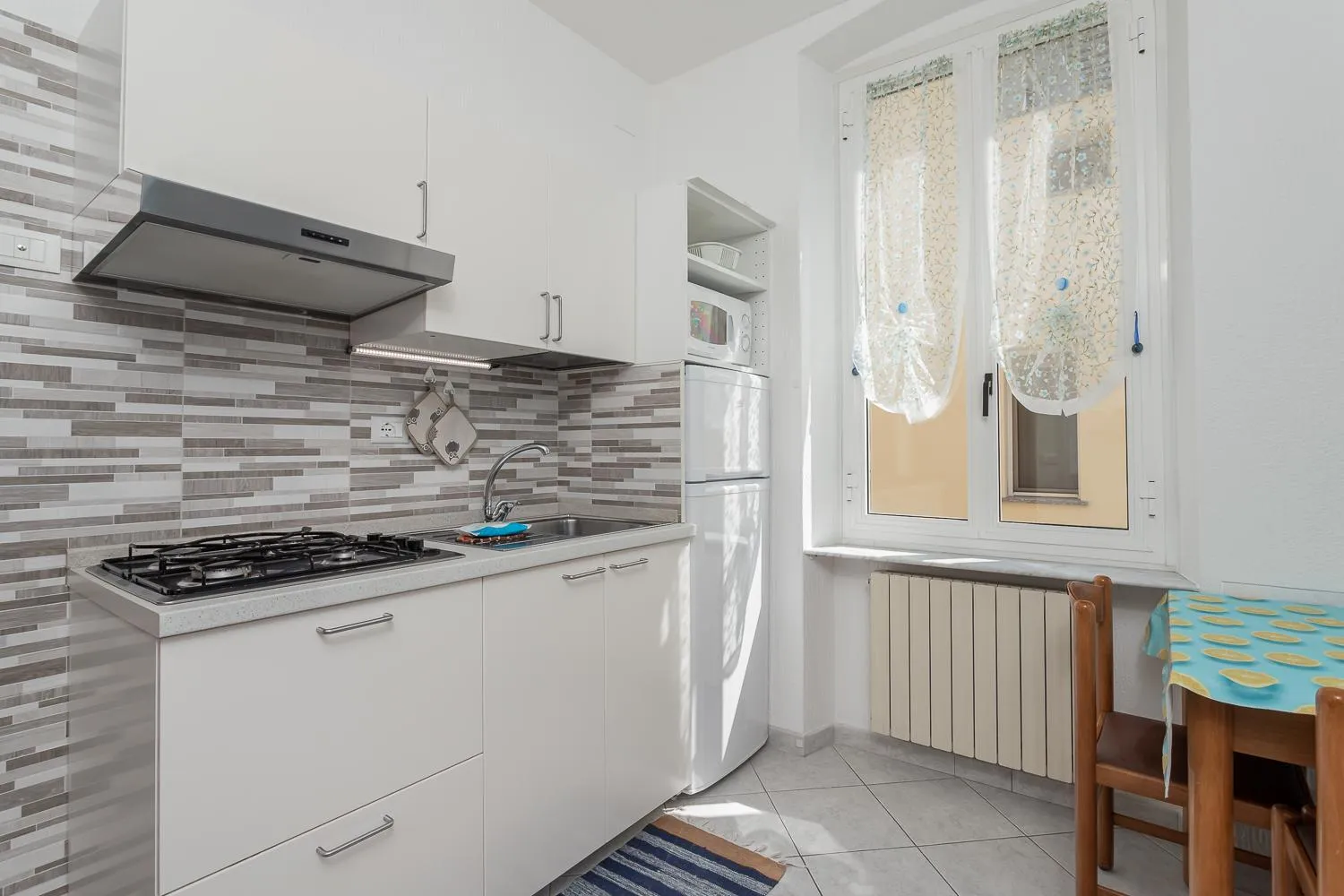 Kitchen or kitchenette in Residence Villa Alda