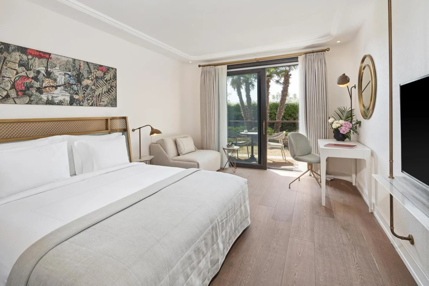 Photo of the whole room, Bed in Biblos Resort Alaçatı