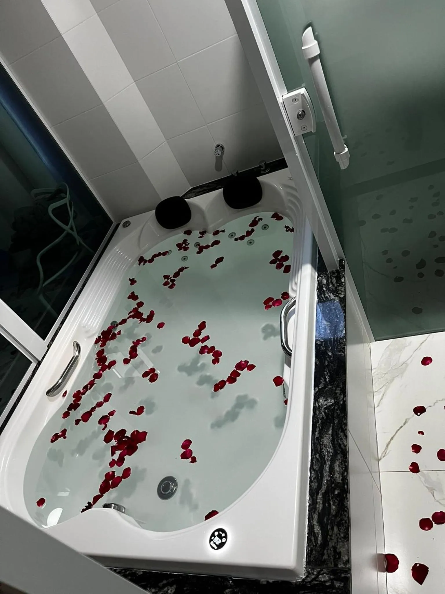 Hot Tub in Hotel Lumiar