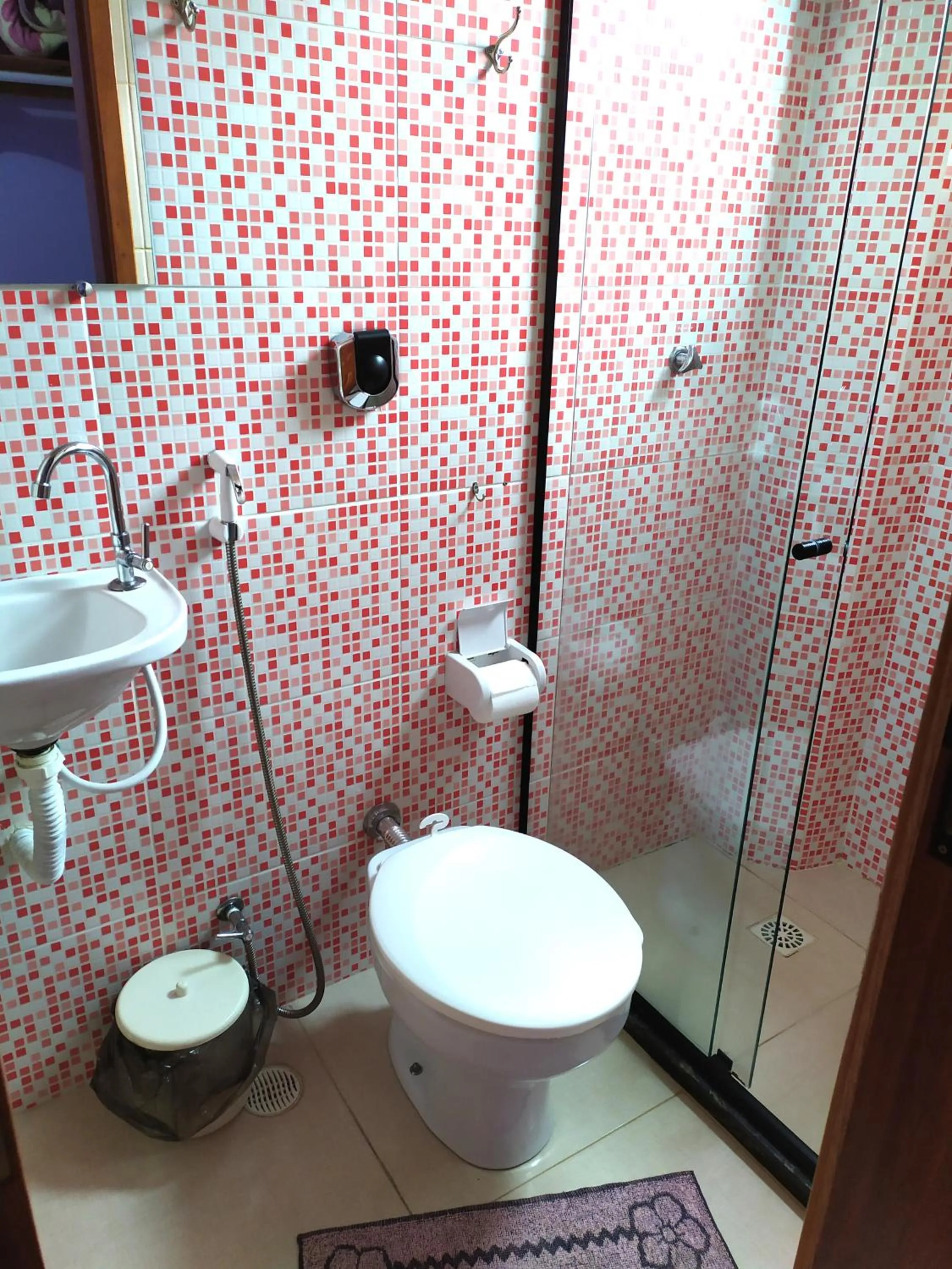 Shower in Hotel Lumiar