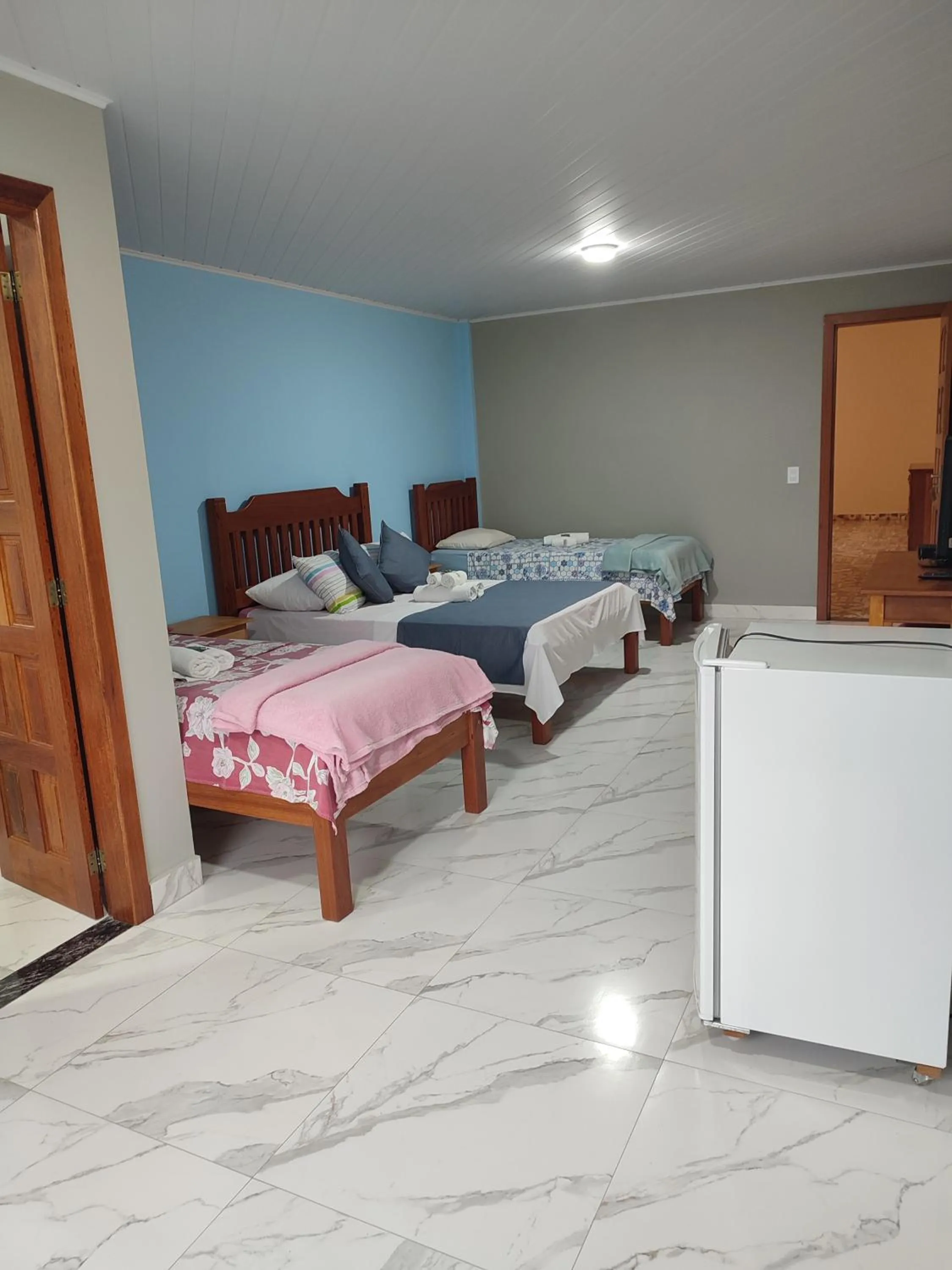 Photo of the whole room, Bed in Hotel Lumiar