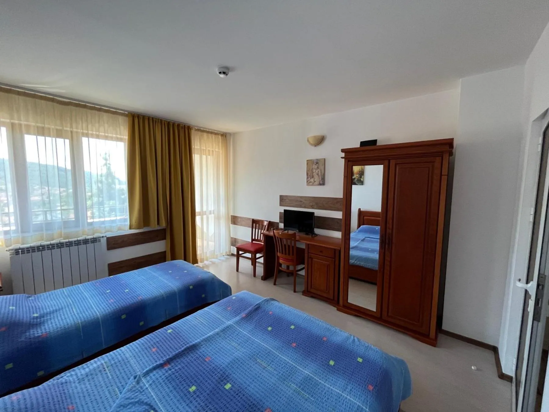 TV and multimedia, Bed in Centaur Family Hotel