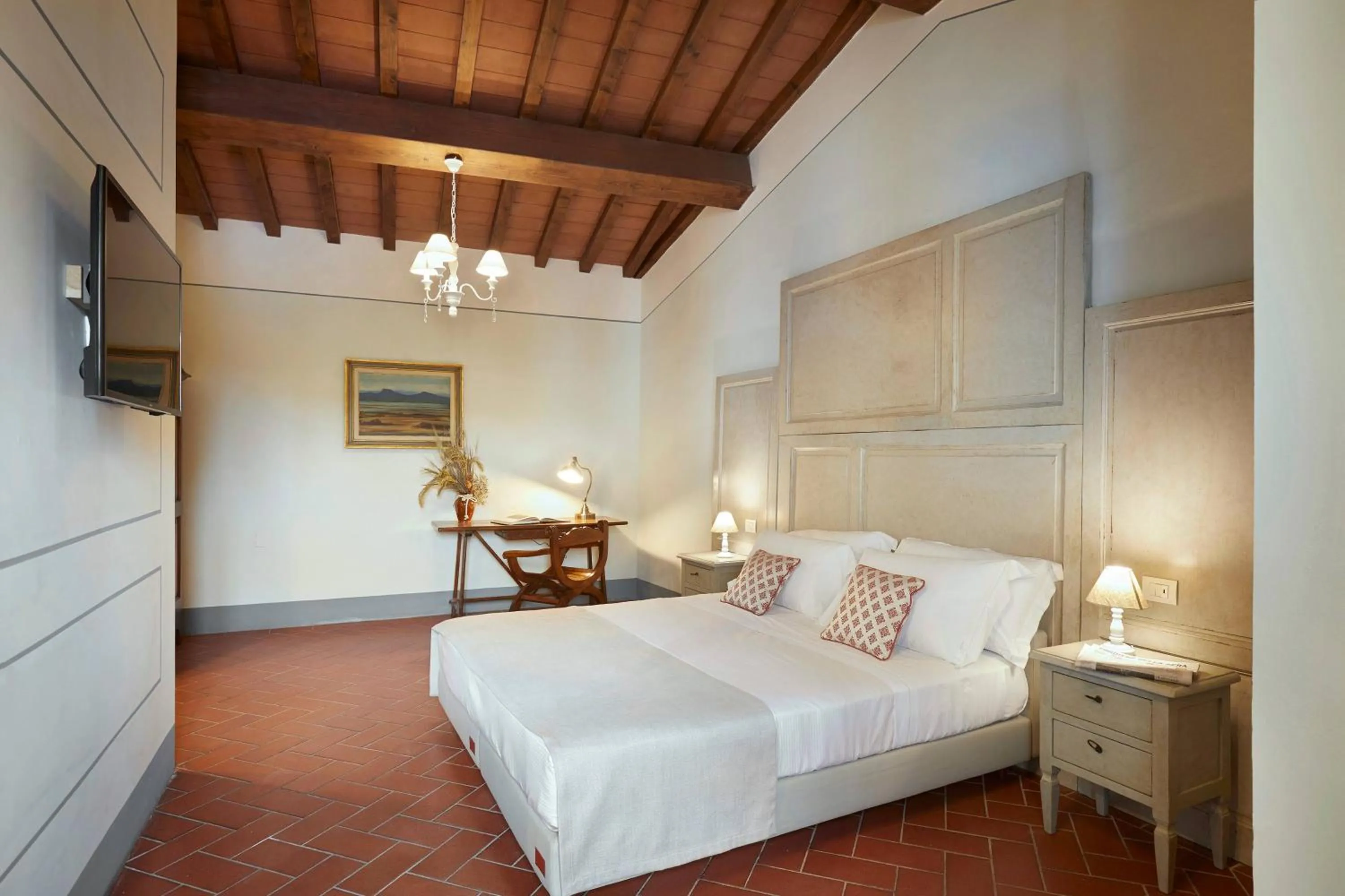 Property building, Bed in Hotel Tenuta di Artimino Meliá Collection