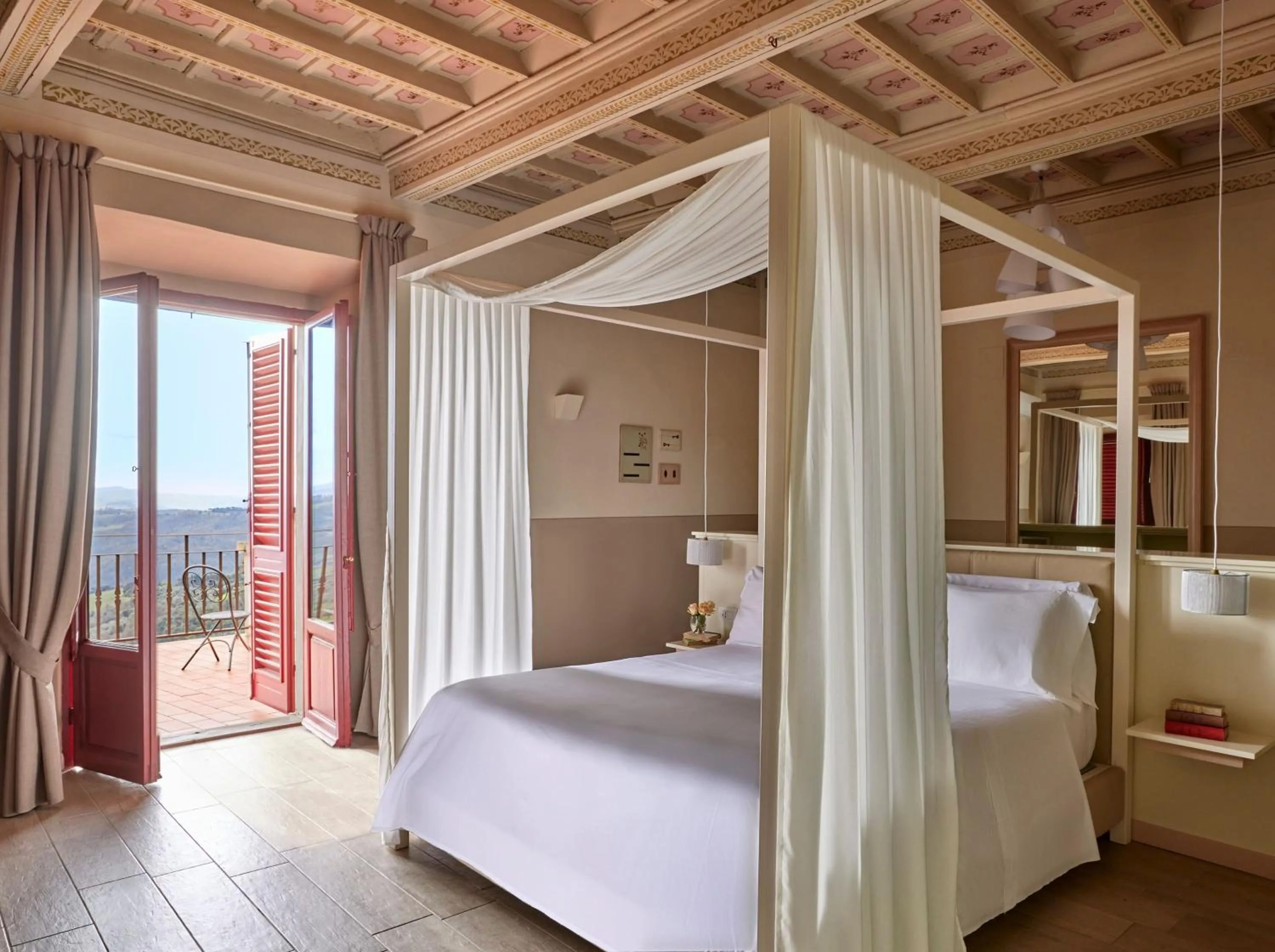 Bed in Hotel Tenuta di Artimino Meliá Collection