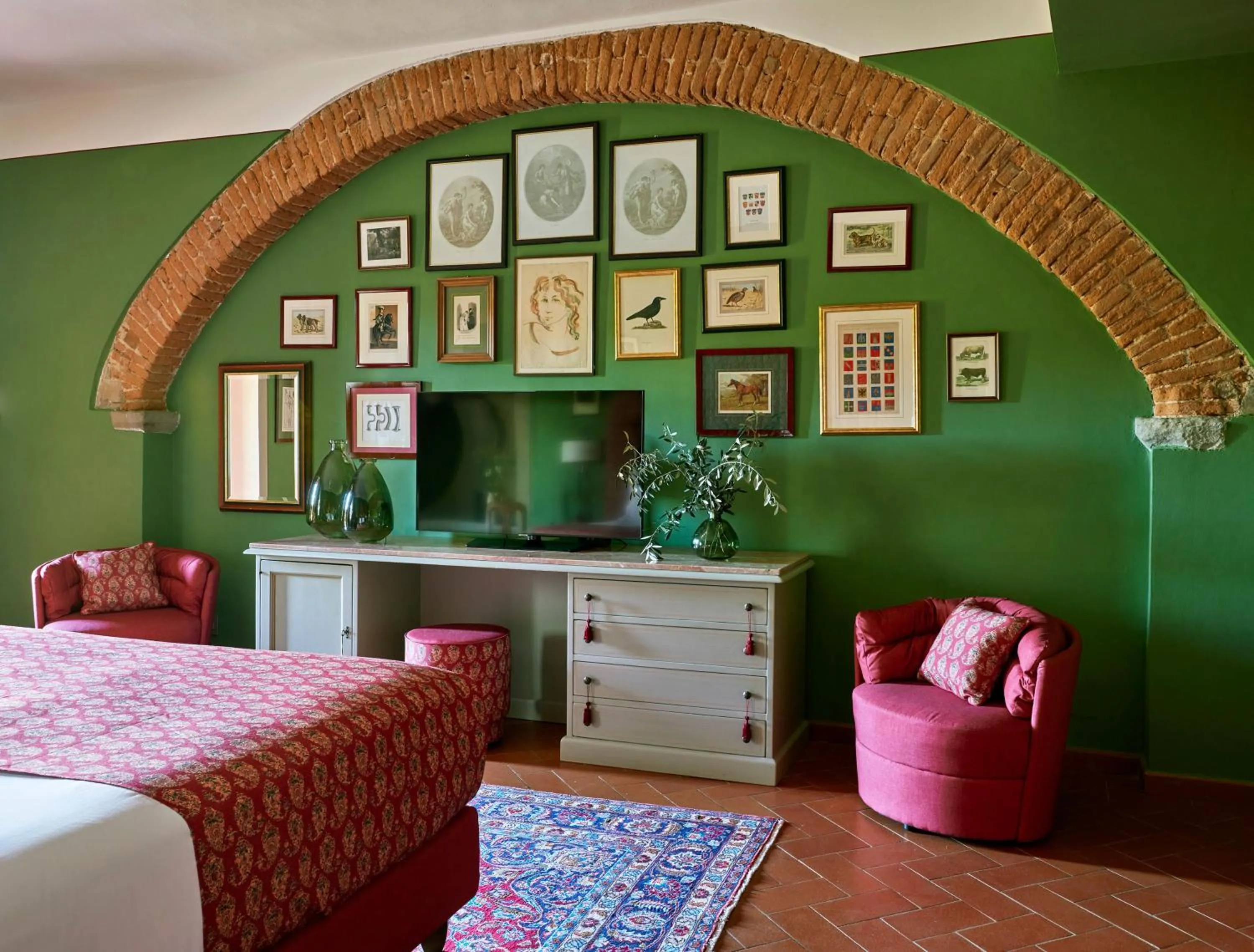 Property building, Bed in Hotel Tenuta di Artimino Meliá Collection