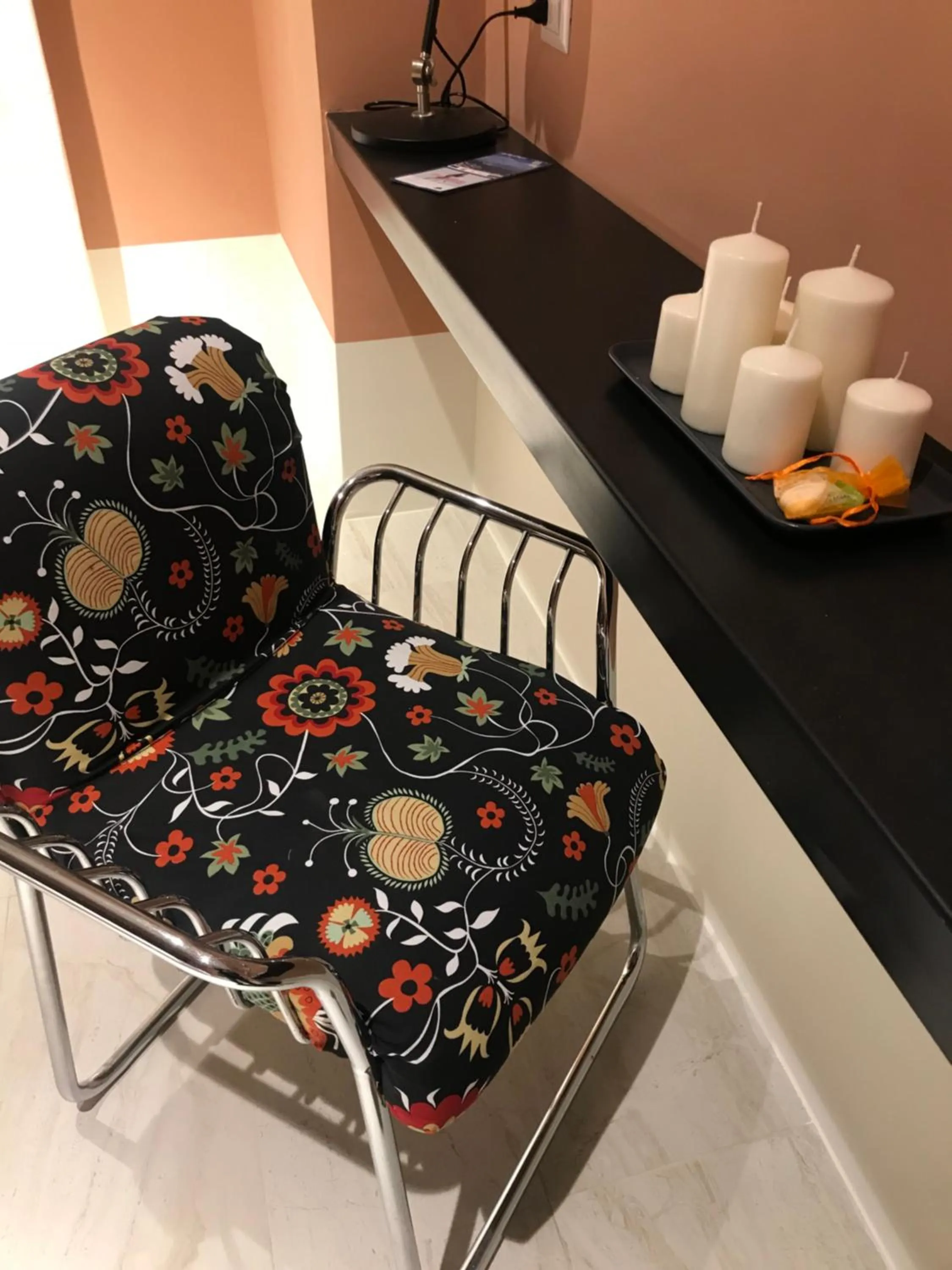 Photo of the whole room in TreSette Toledo