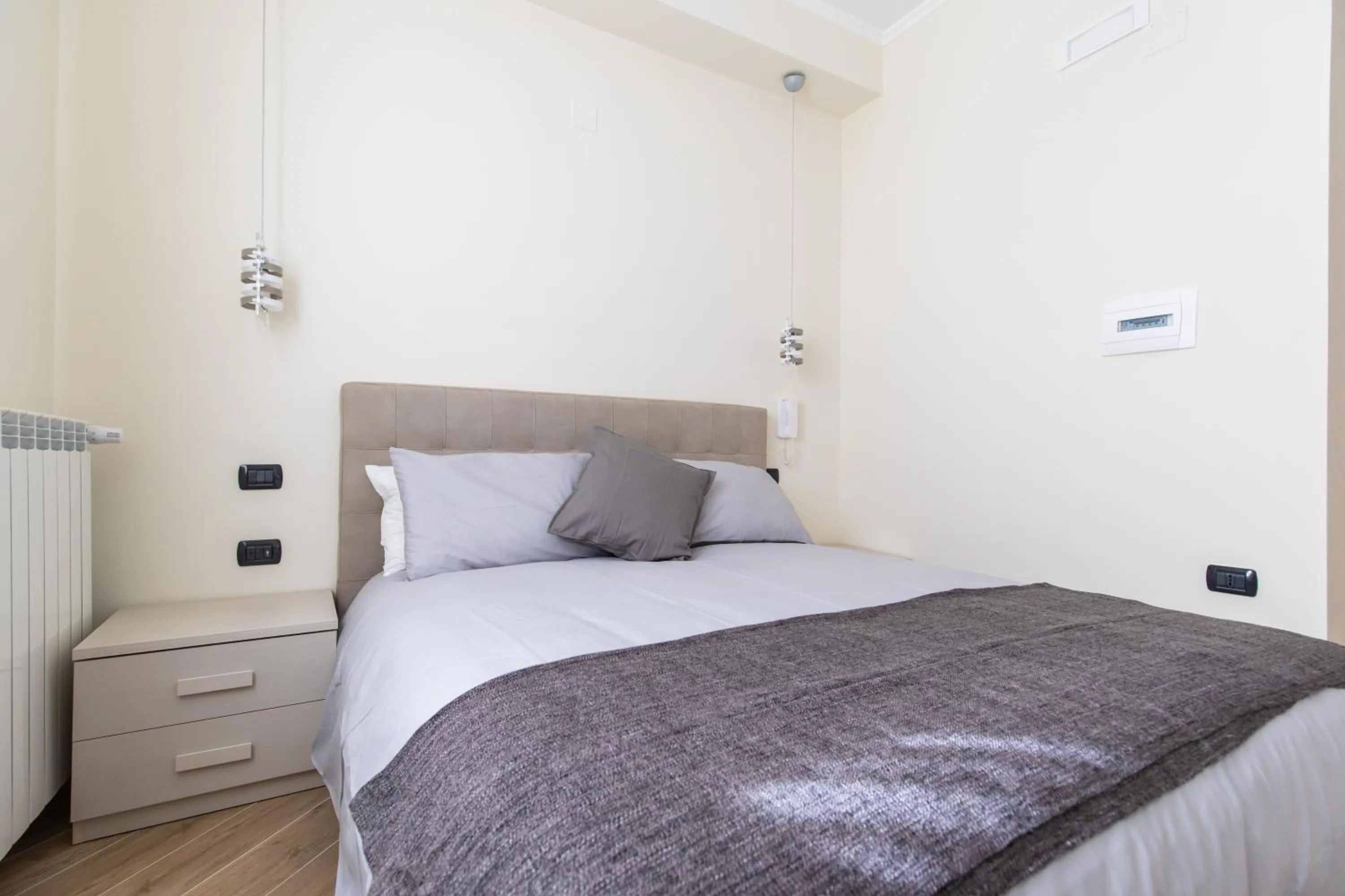 Photo of the whole room, Bed in Napoli d'Amare B&B