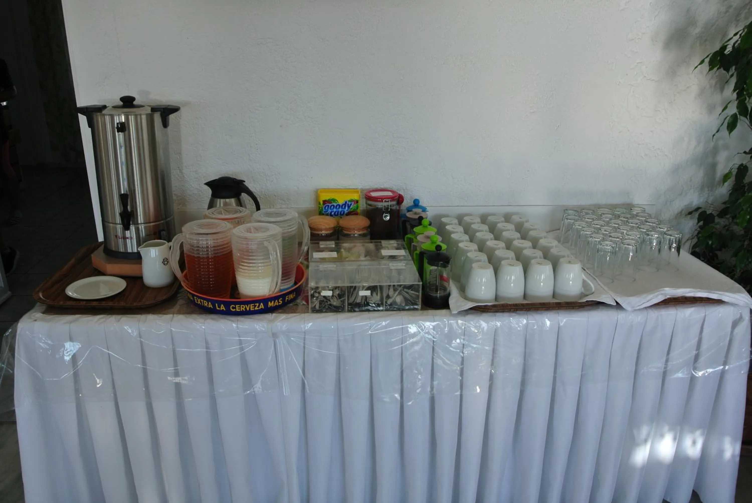 Restaurant/places to eat in Kokalakis Hotel