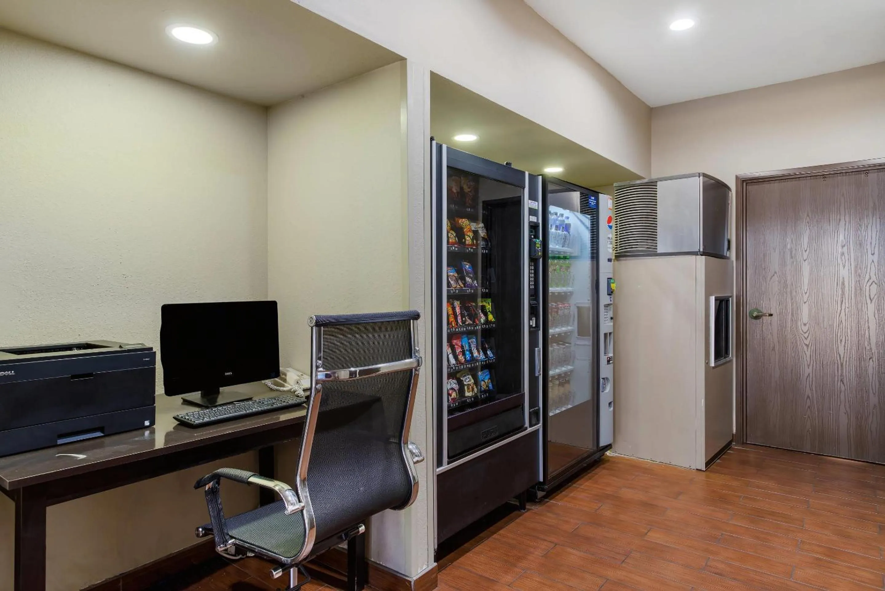 Business facilities in Sleep Inn University