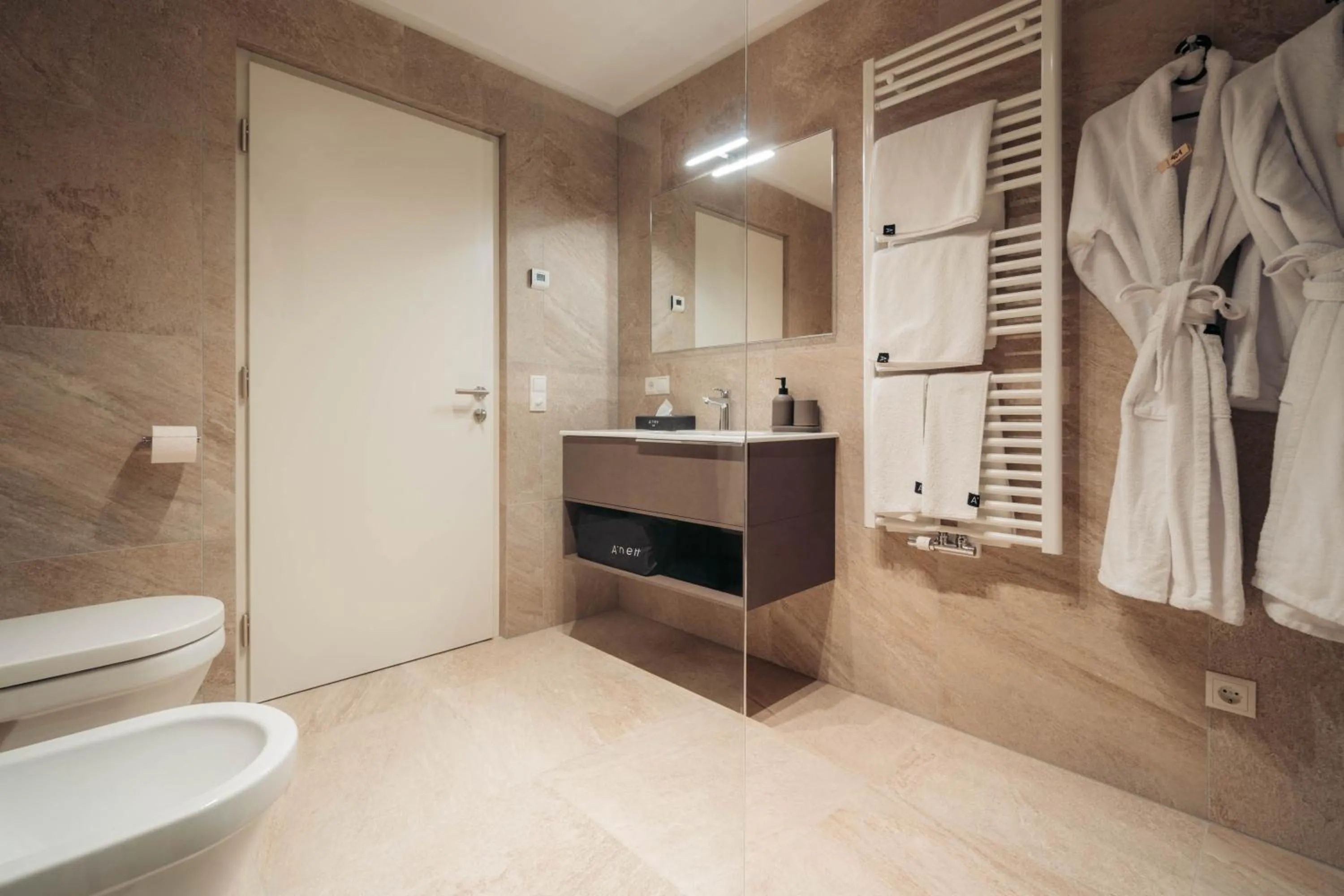 Bathroom in Anett hotel