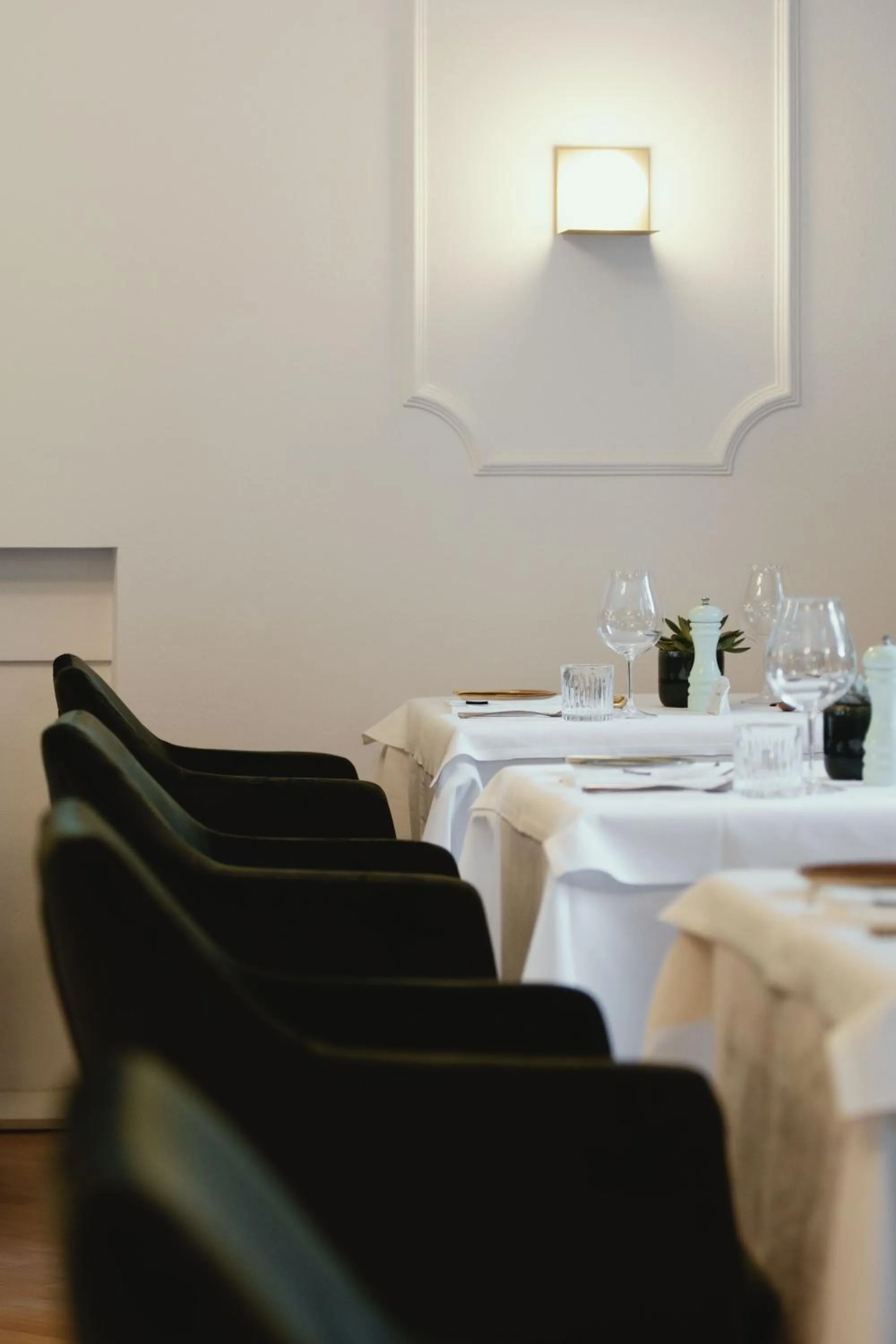 Restaurant/places to eat in Anett hotel