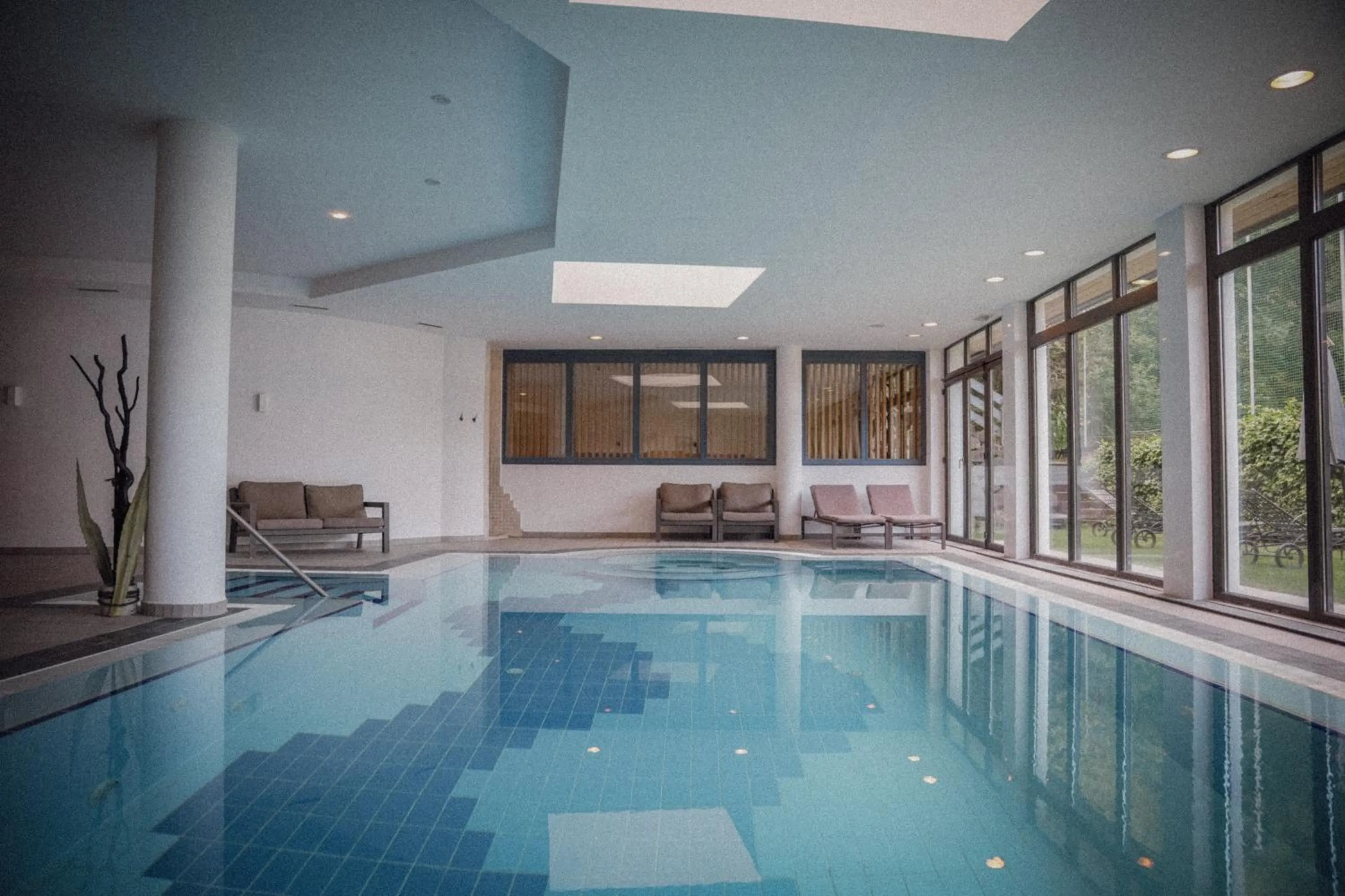 Swimming pool in Anett hotel