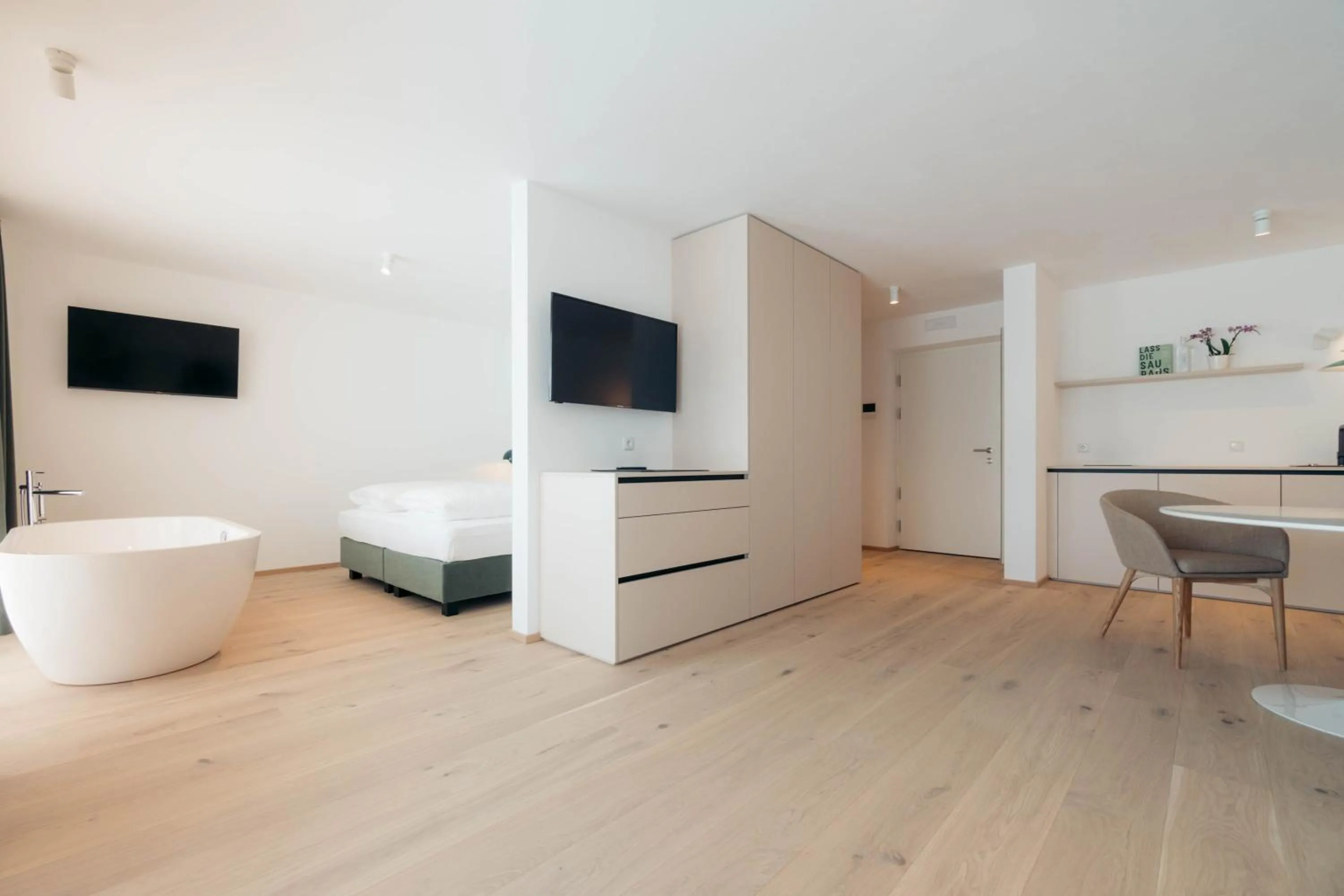 Photo of the whole room in Anett hotel