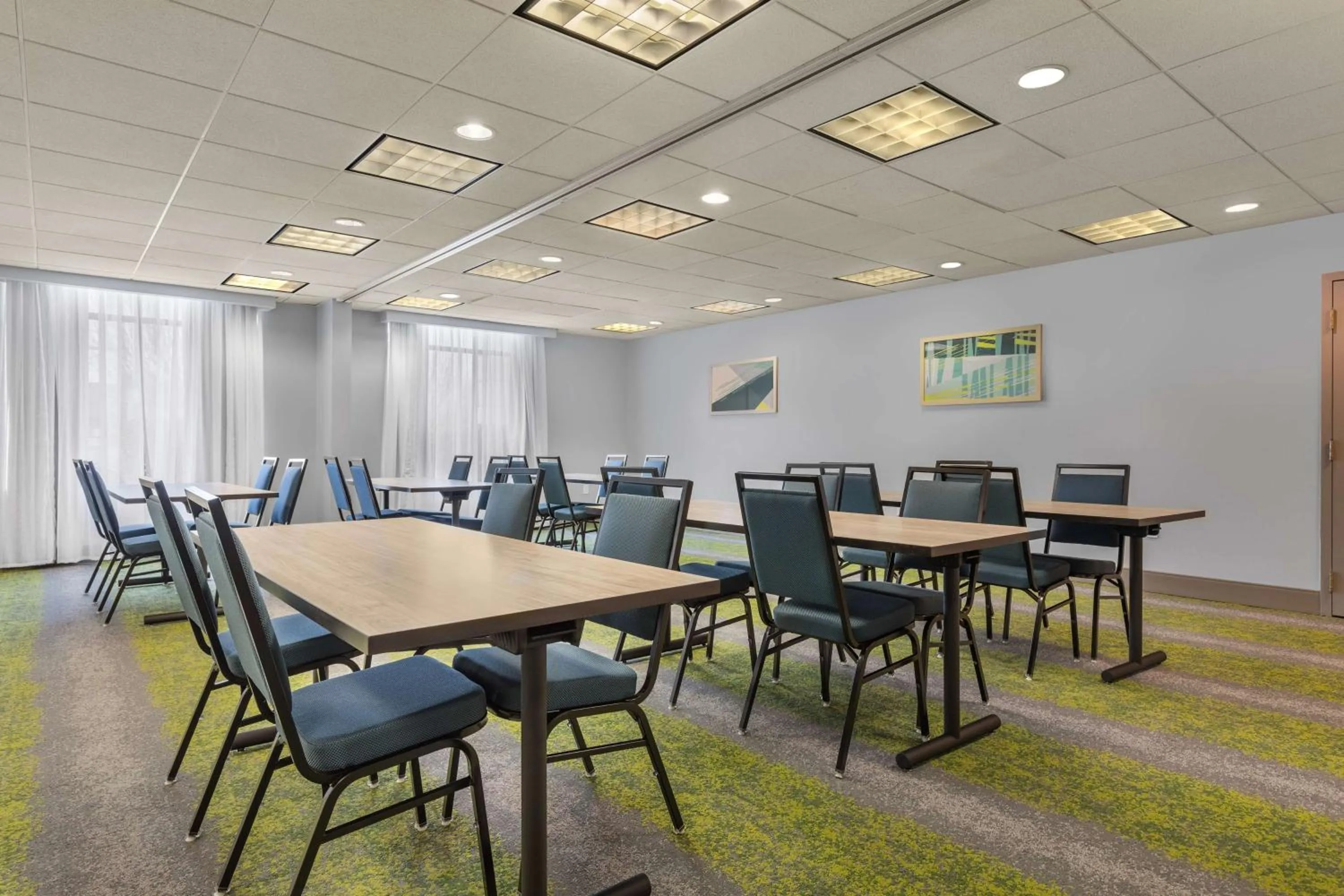 Meeting/conference room in Spark By Hilton Winchester