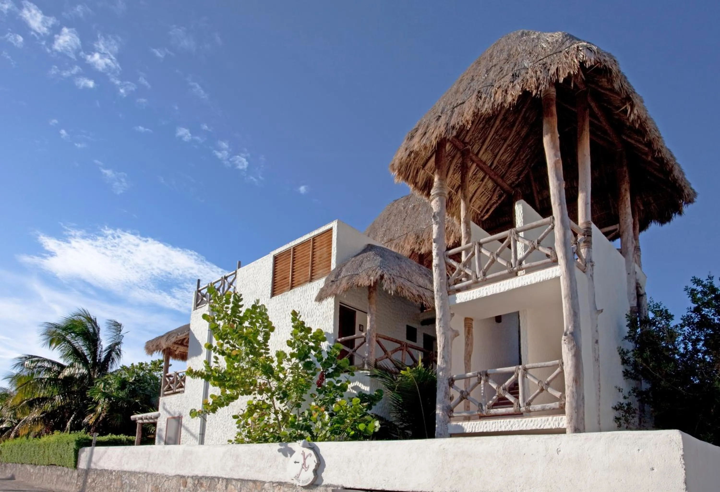 Property building in Holbox by Xaloc