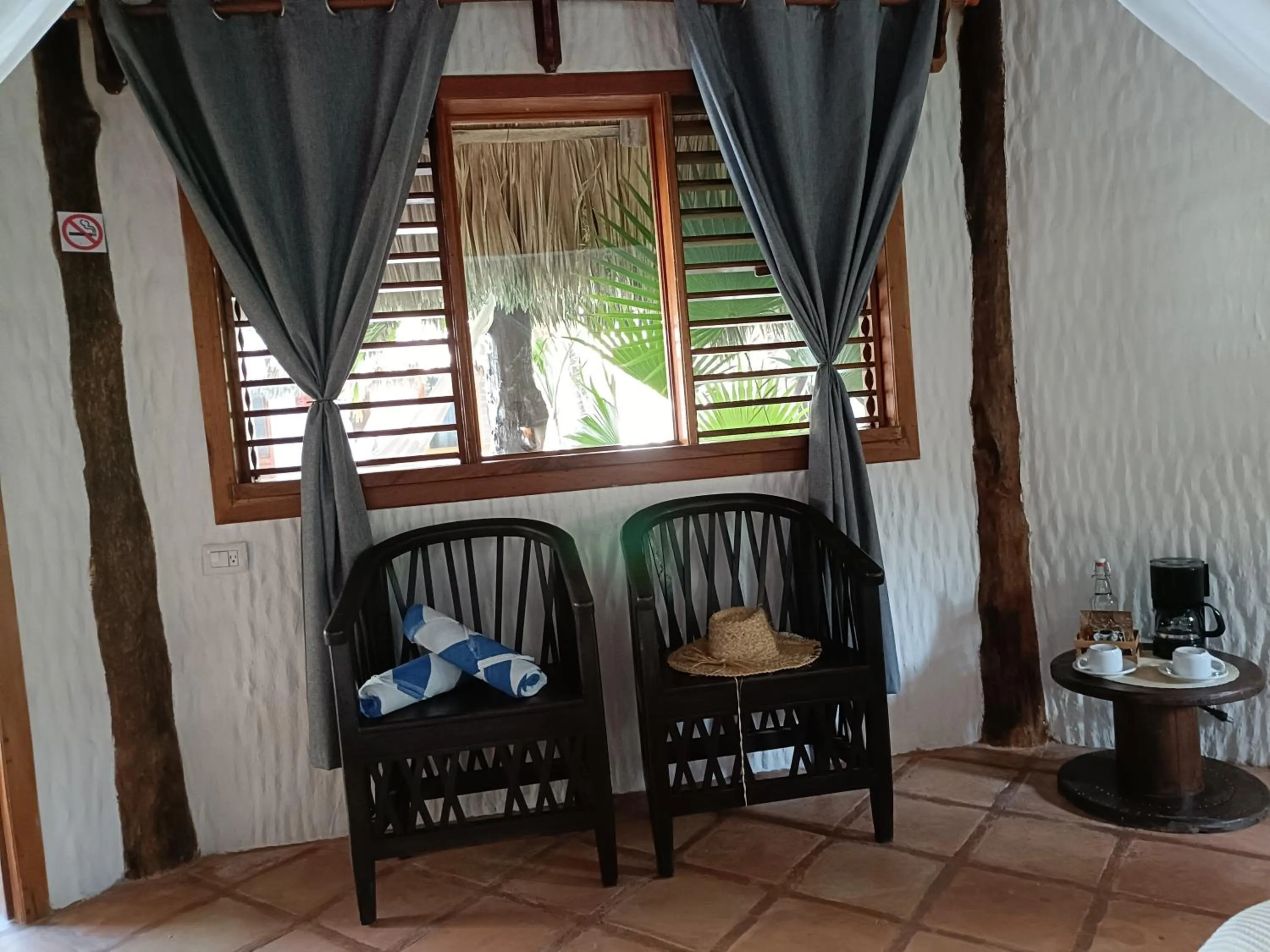 Photo of the whole room in Holbox by Xaloc