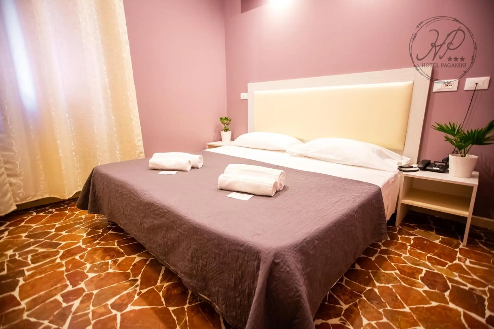 Property logo or sign, Bed in Hotel Paganini