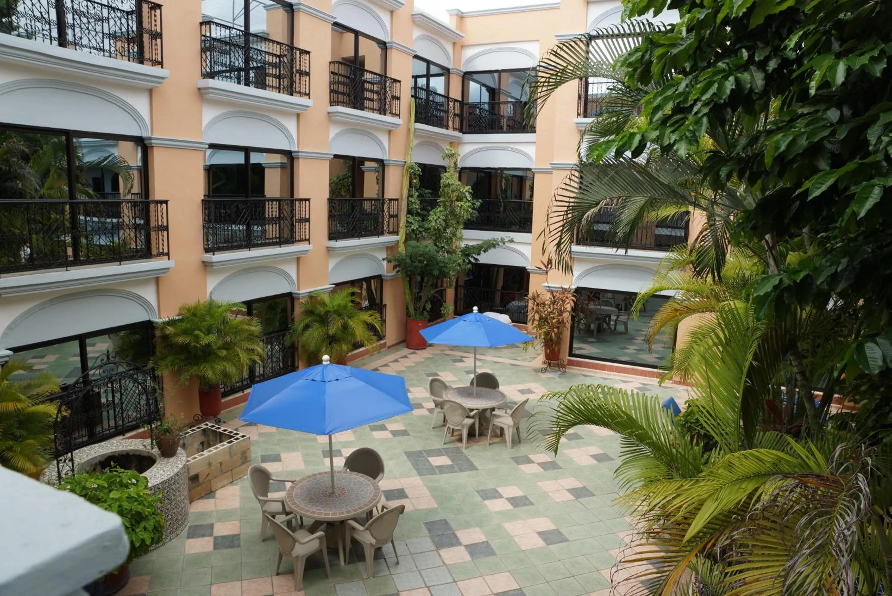 Area and facilities in Hotel Doralba Inn