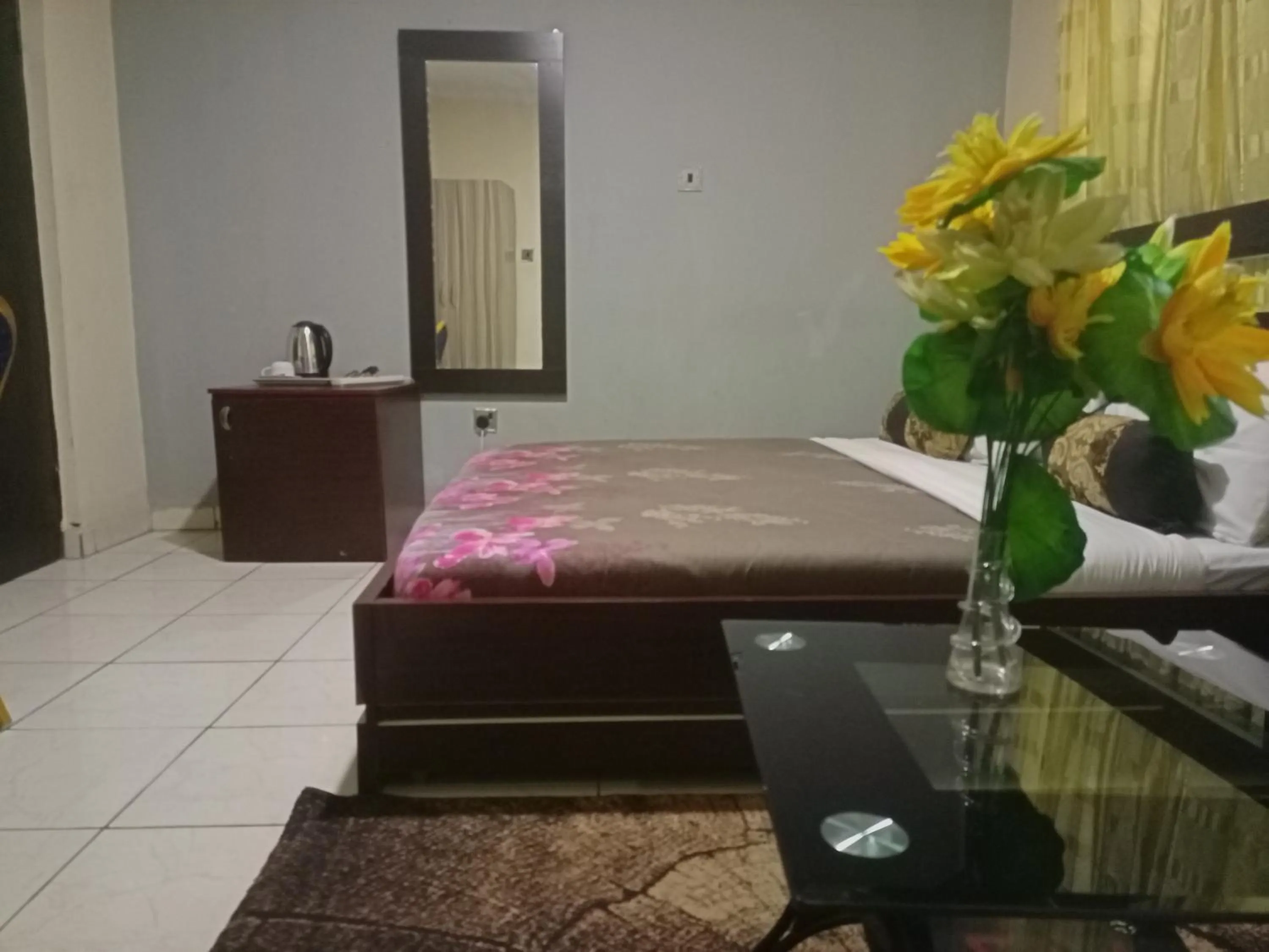 Bed in Villa Nuee Hotel & Suites Utako, Abuja