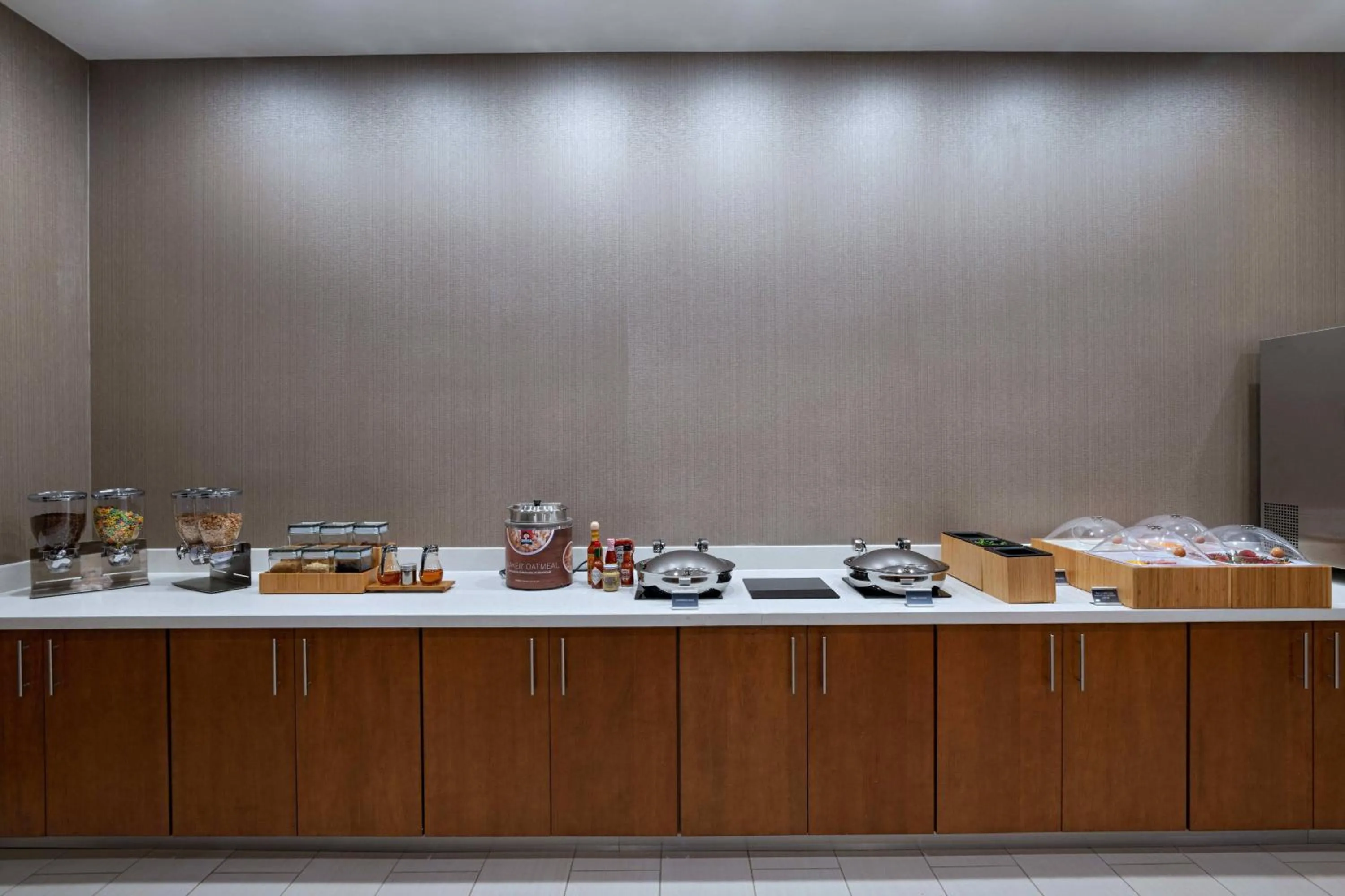 Breakfast in SpringHill Suites Waco