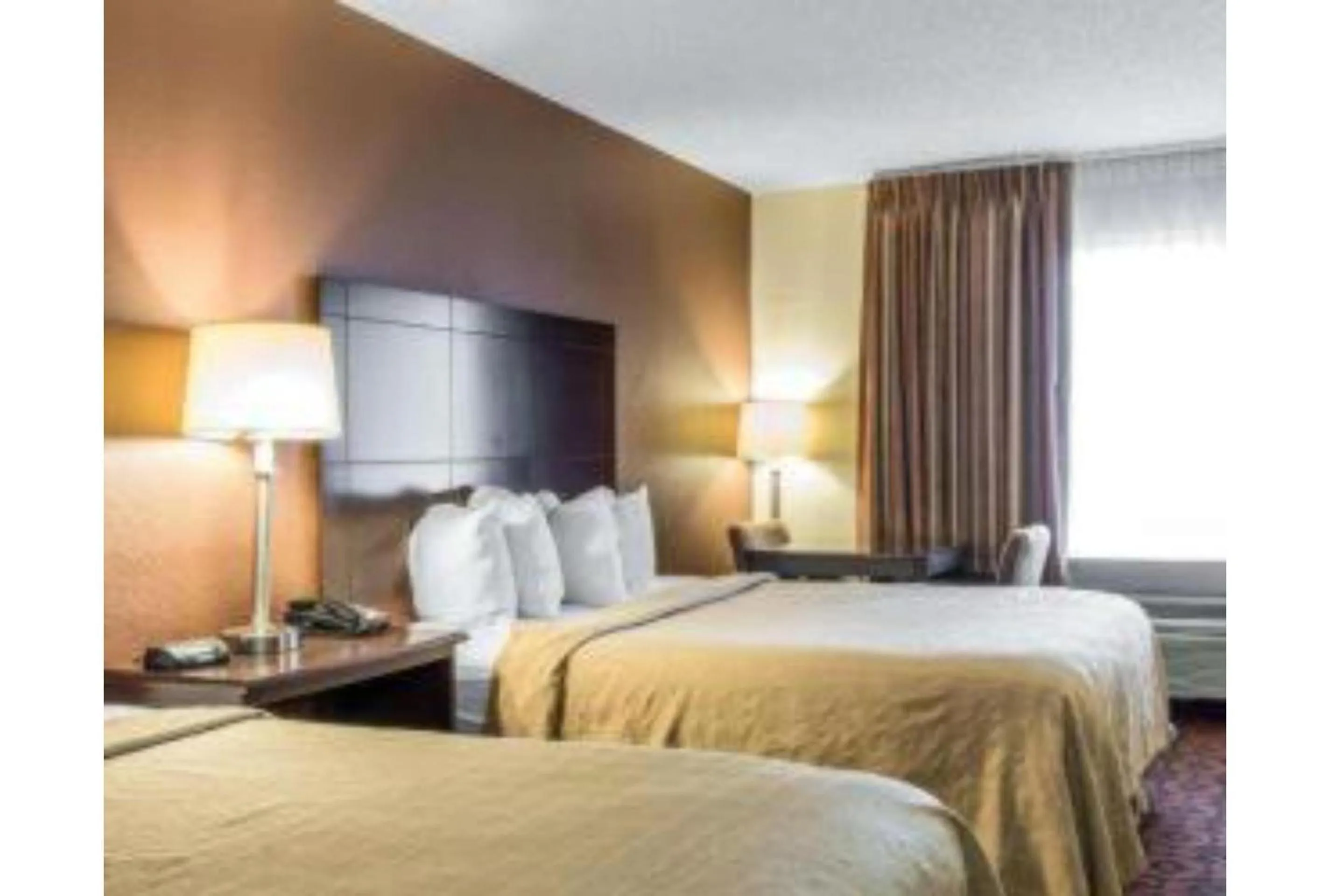 Photo of the whole room, Bed in Motel 6 Oklahoma City OK Fairgrounds West