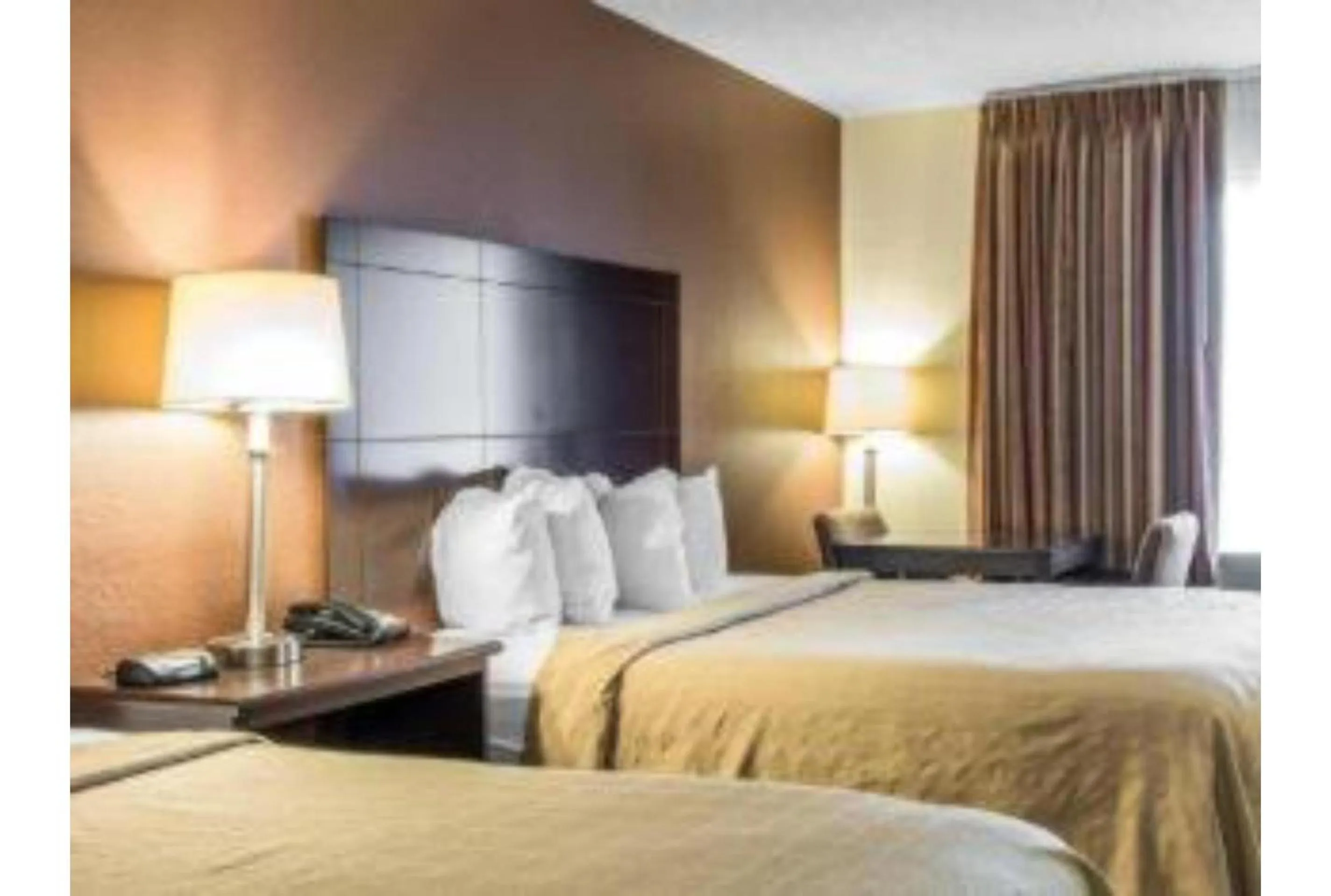 Photo of the whole room, Bed in Motel 6 Oklahoma City OK Fairgrounds West