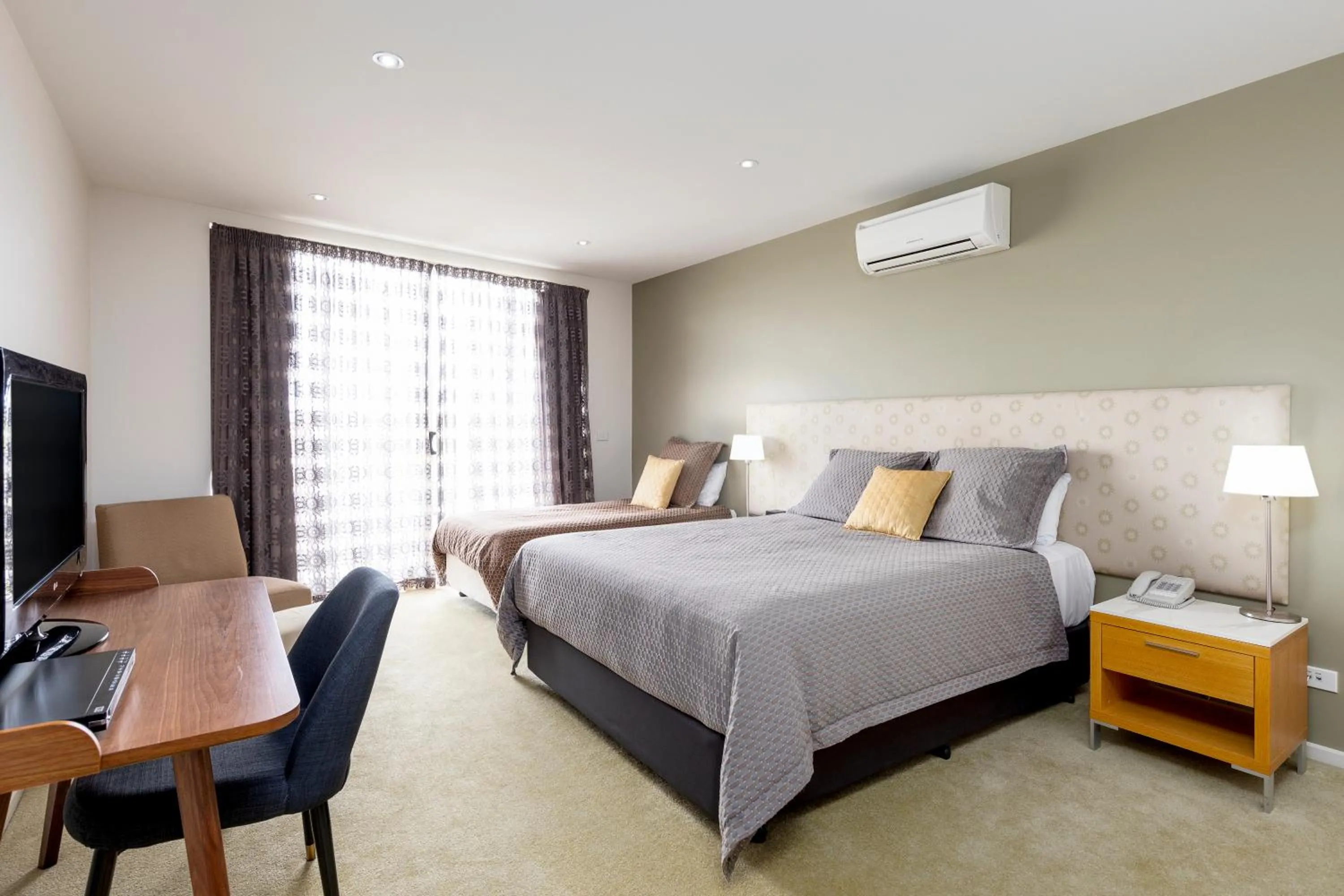 Bed in Lady Bay Resort